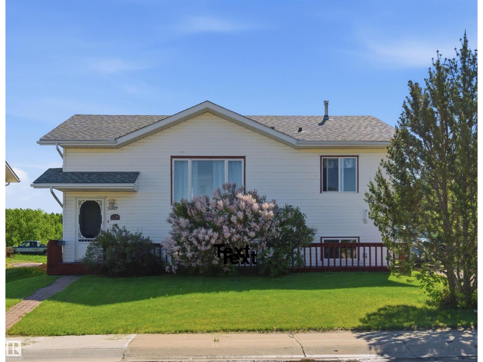 5003 38 St Property Photo 1