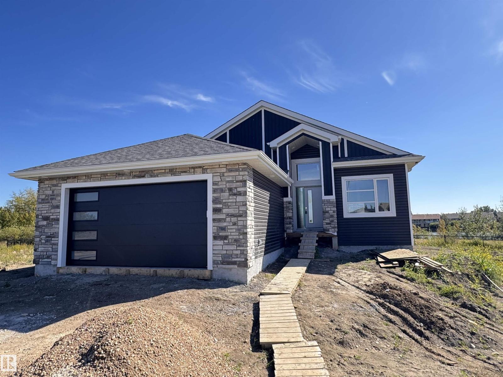 153 Houle Dr Property Photo 1