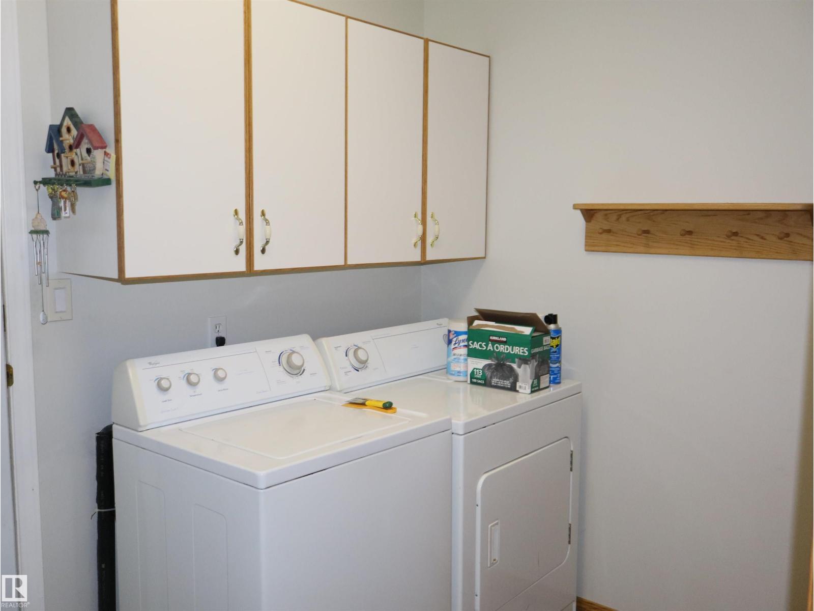 5802 52 Av Property Photo 30
