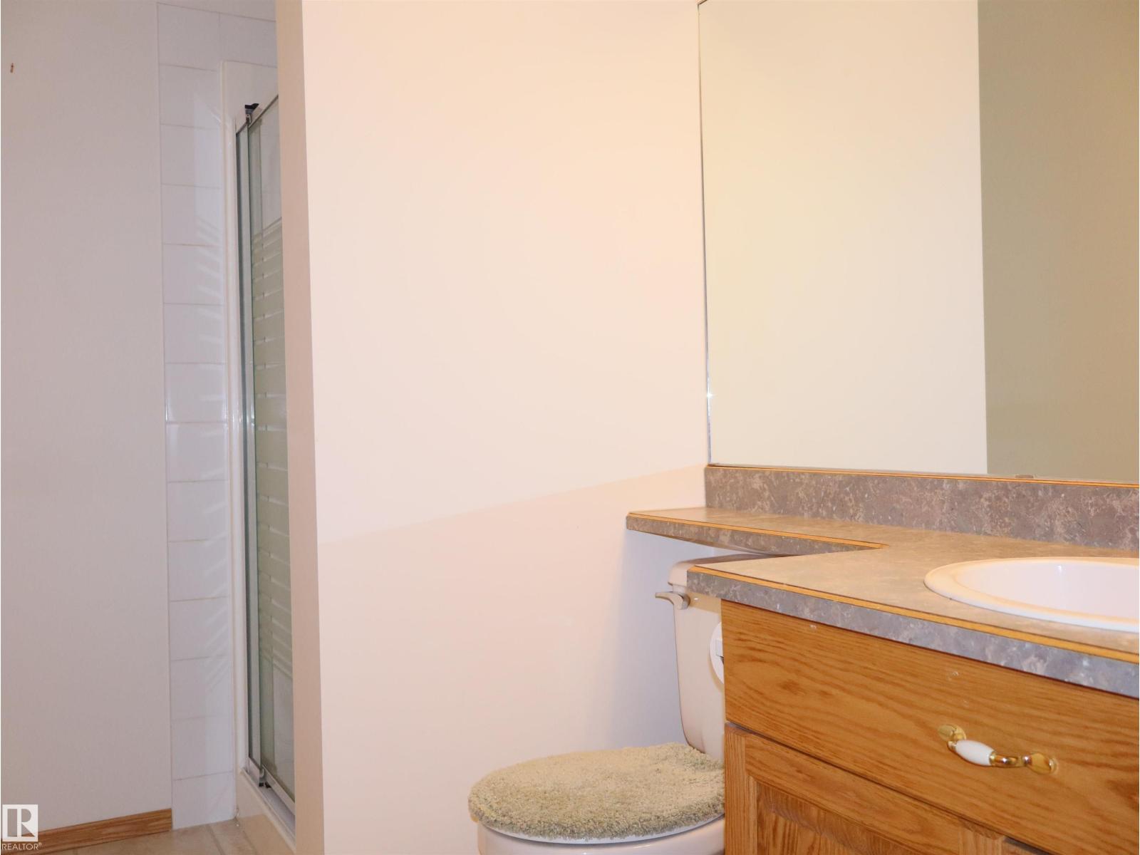 5802 52 Av Property Photo 51