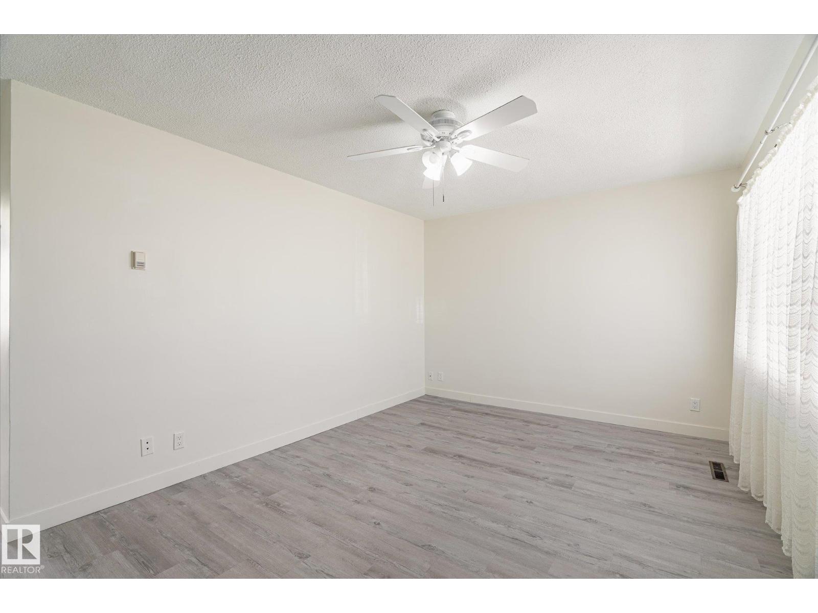 10531 128 Av Nw Property Photo 4