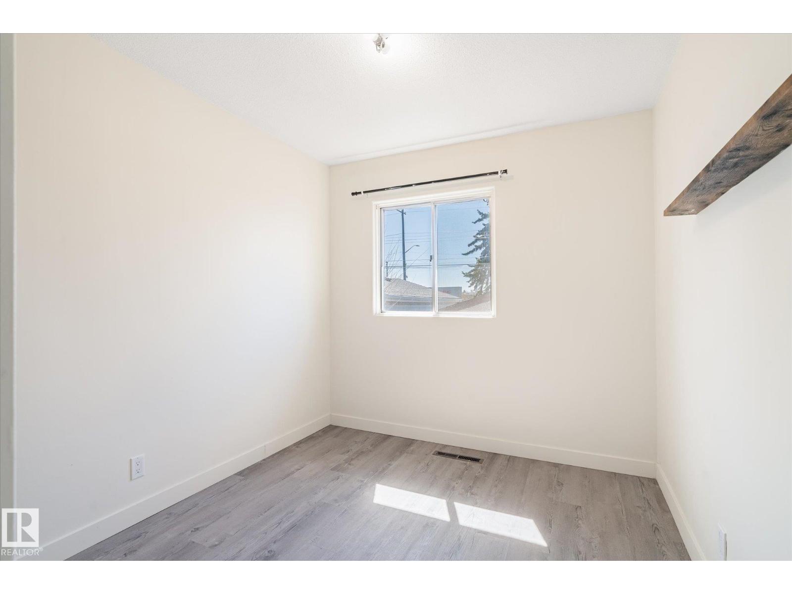 10531 128 Av Nw Property Photo 13