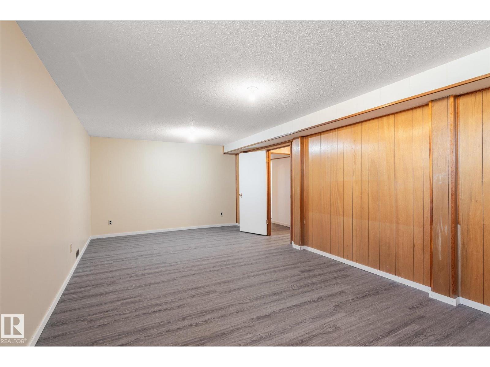 10531 128 Av Nw Property Photo 19