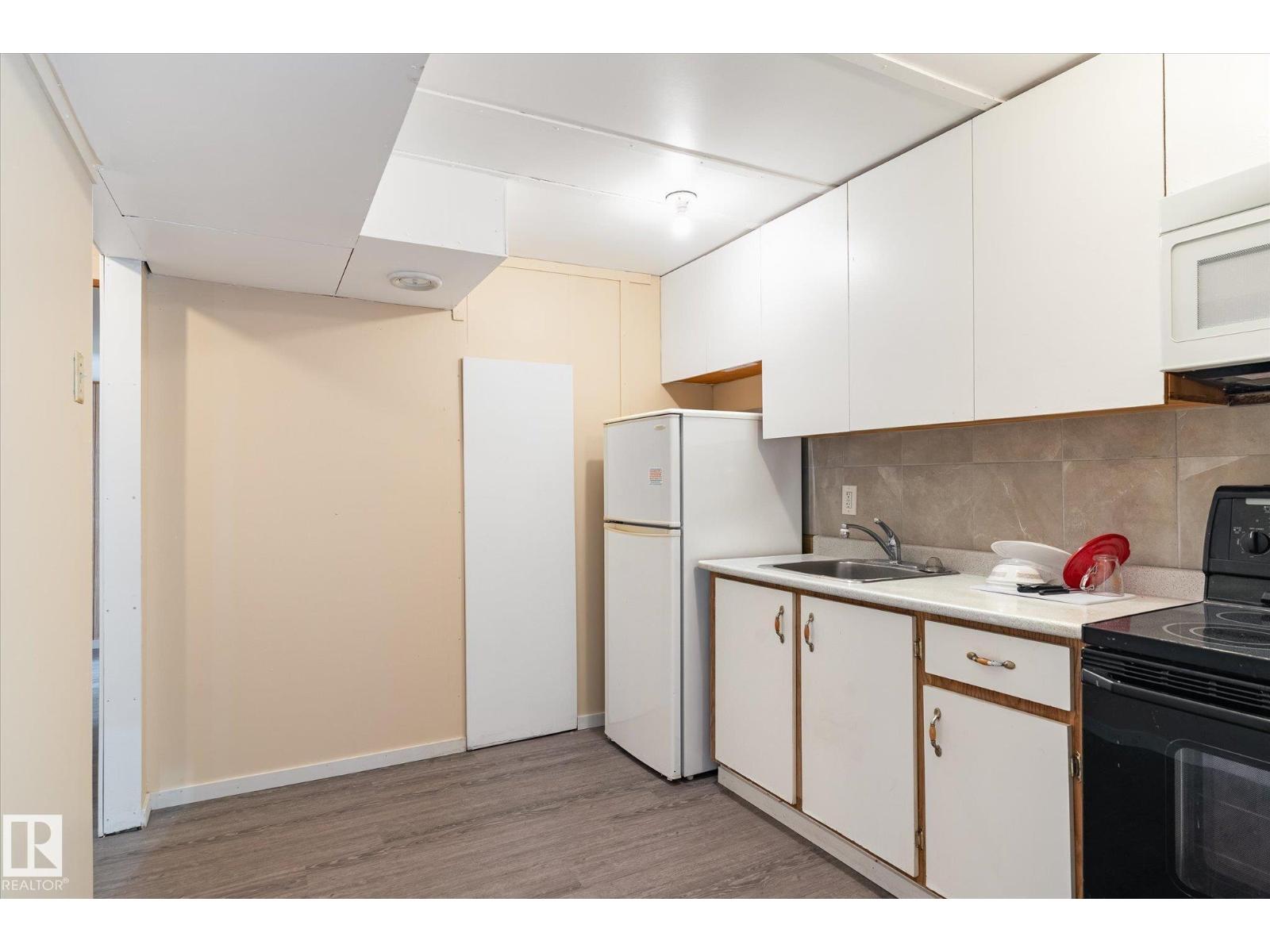10531 128 Av Nw Property Photo 22