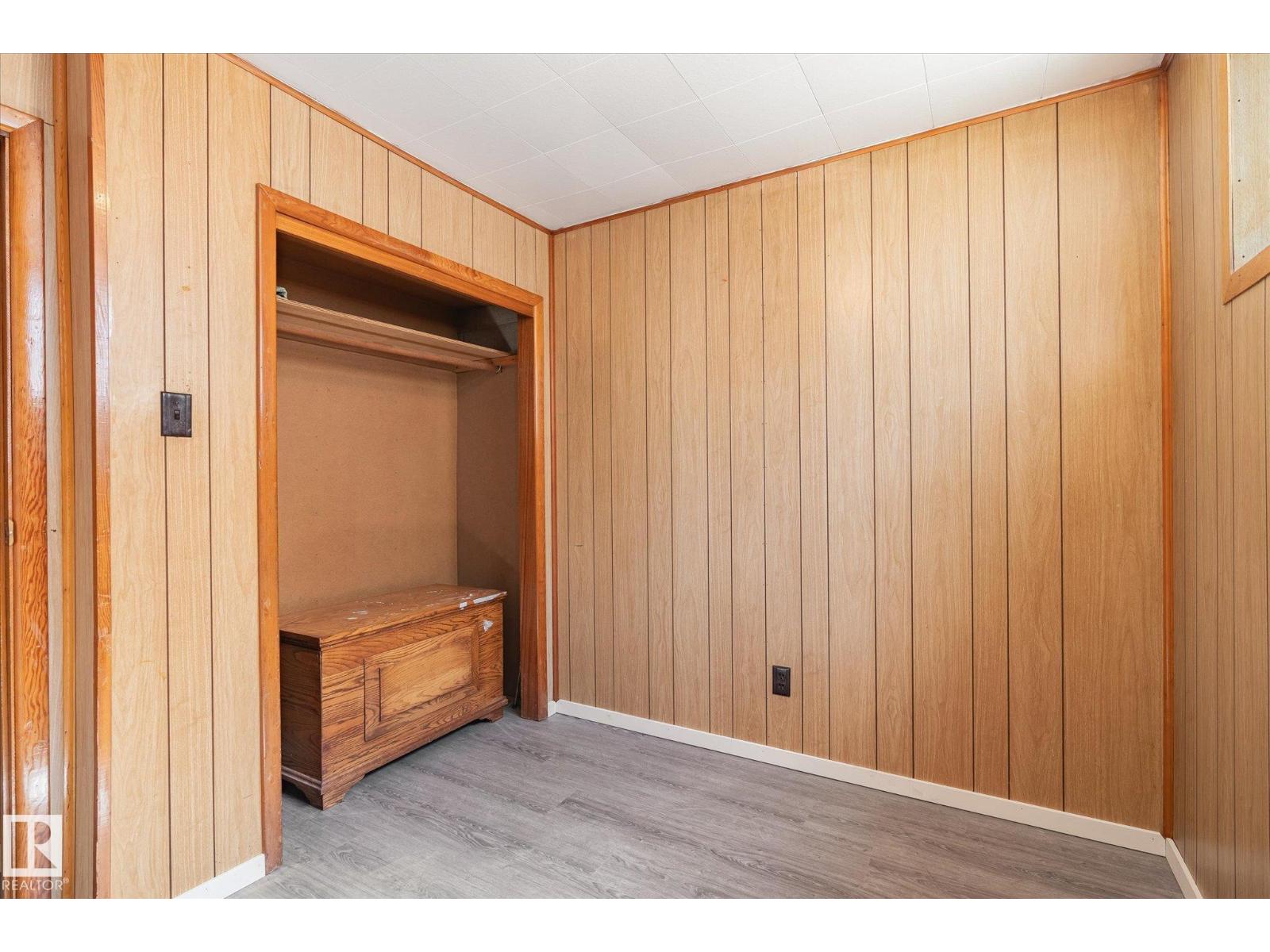 10531 128 Av Nw Property Photo 26