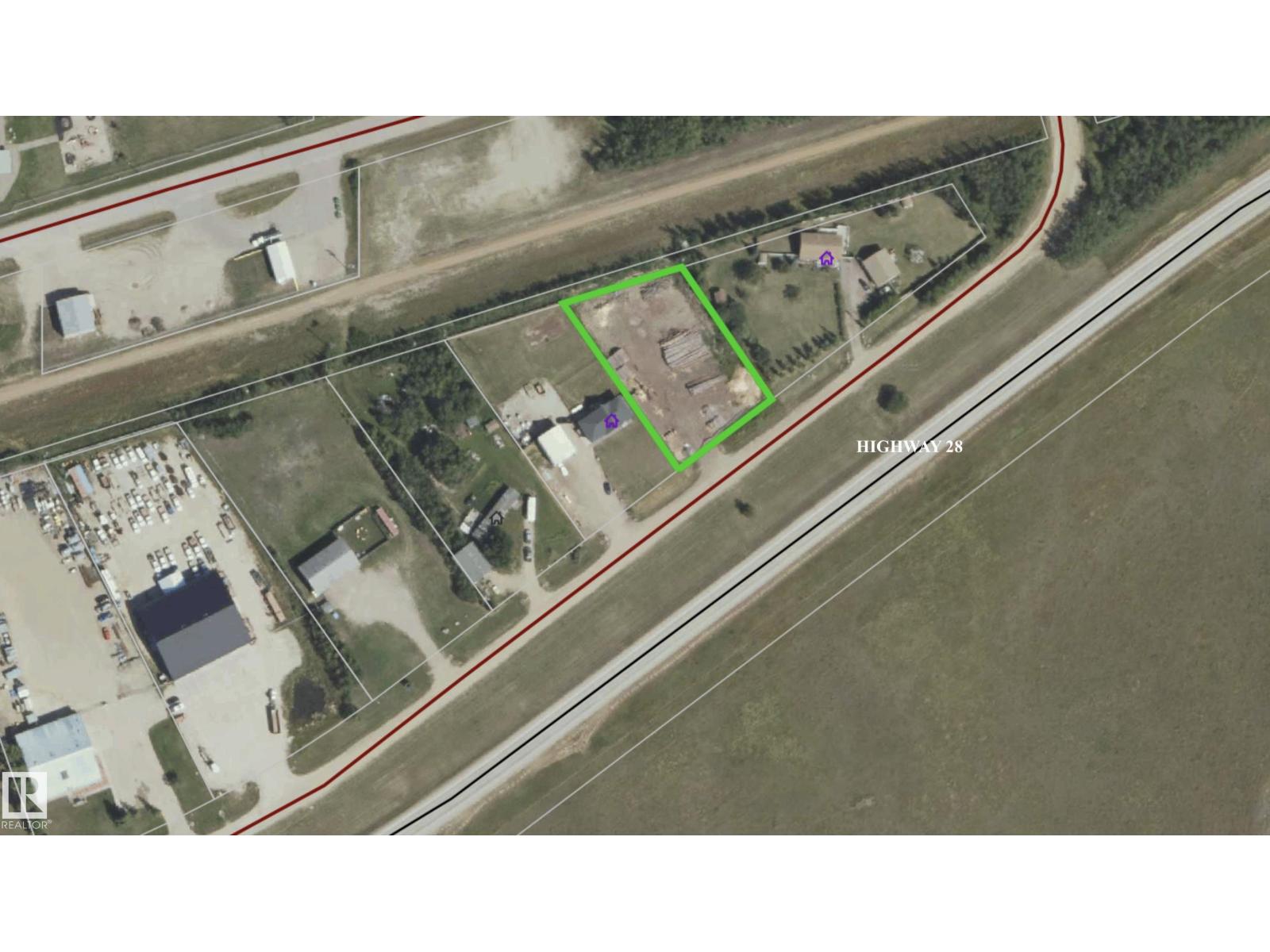 4501 47 Av Property Photo 1