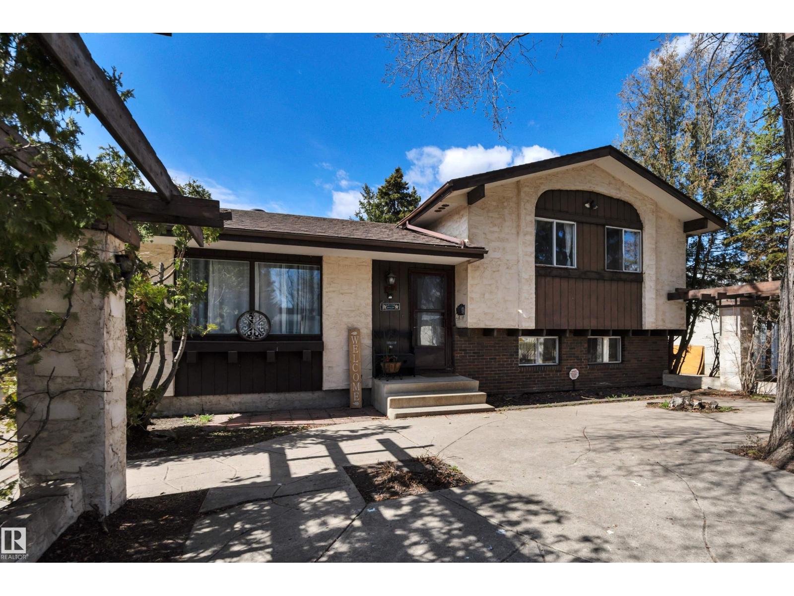 5718 Garden Meadows Drive Property Photo 1