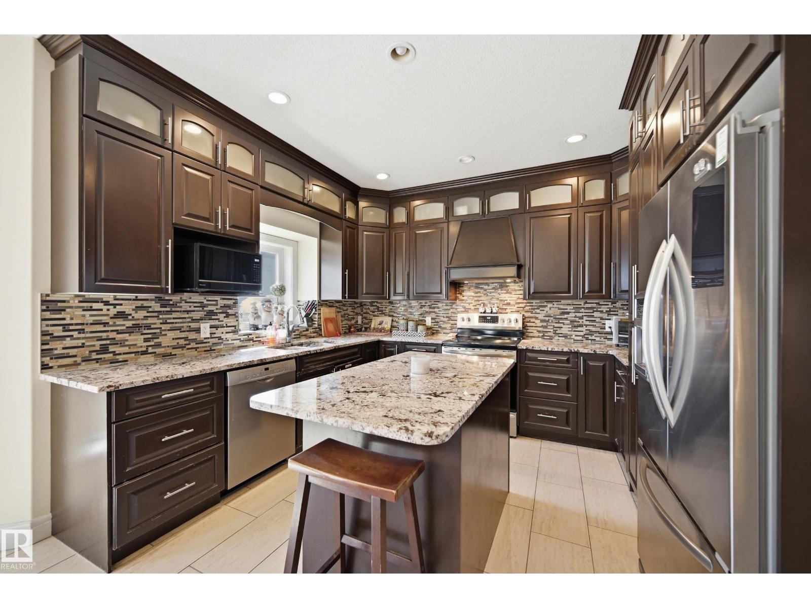 3105 65 St Property Photo 16