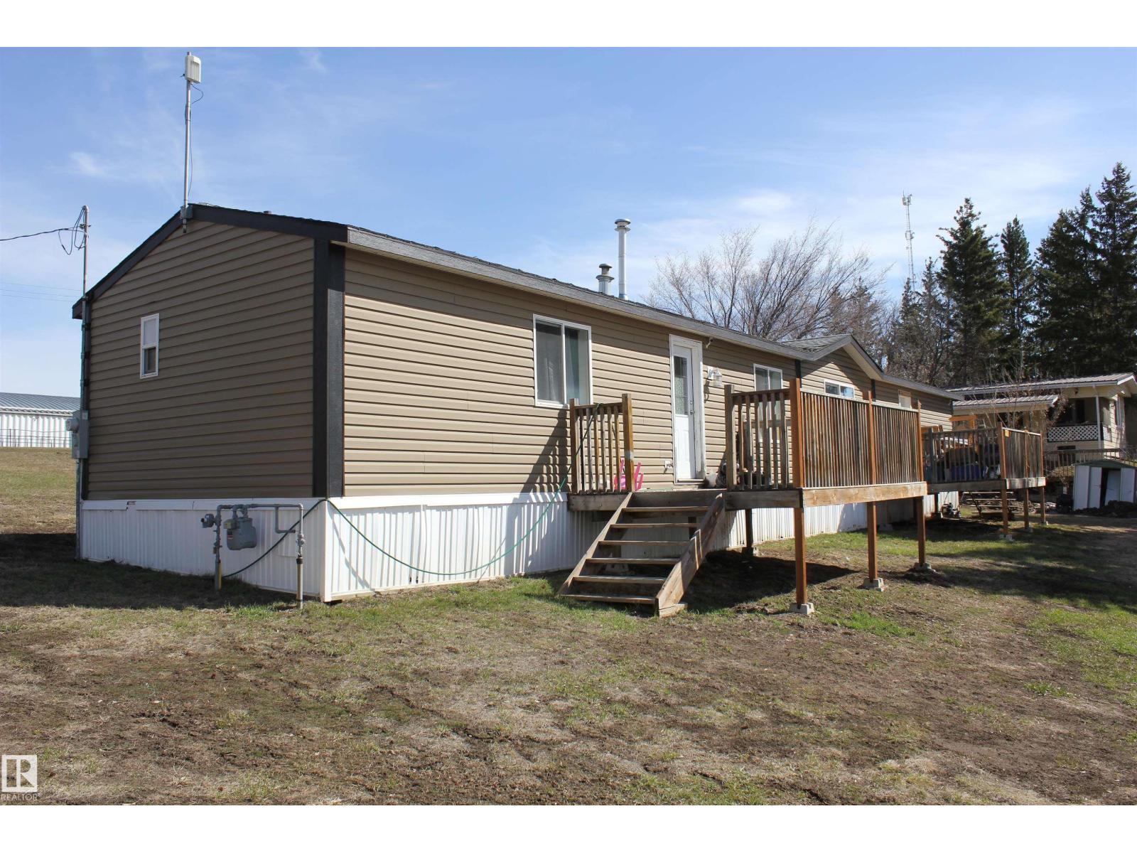 4610 51 Av Property Photo 34