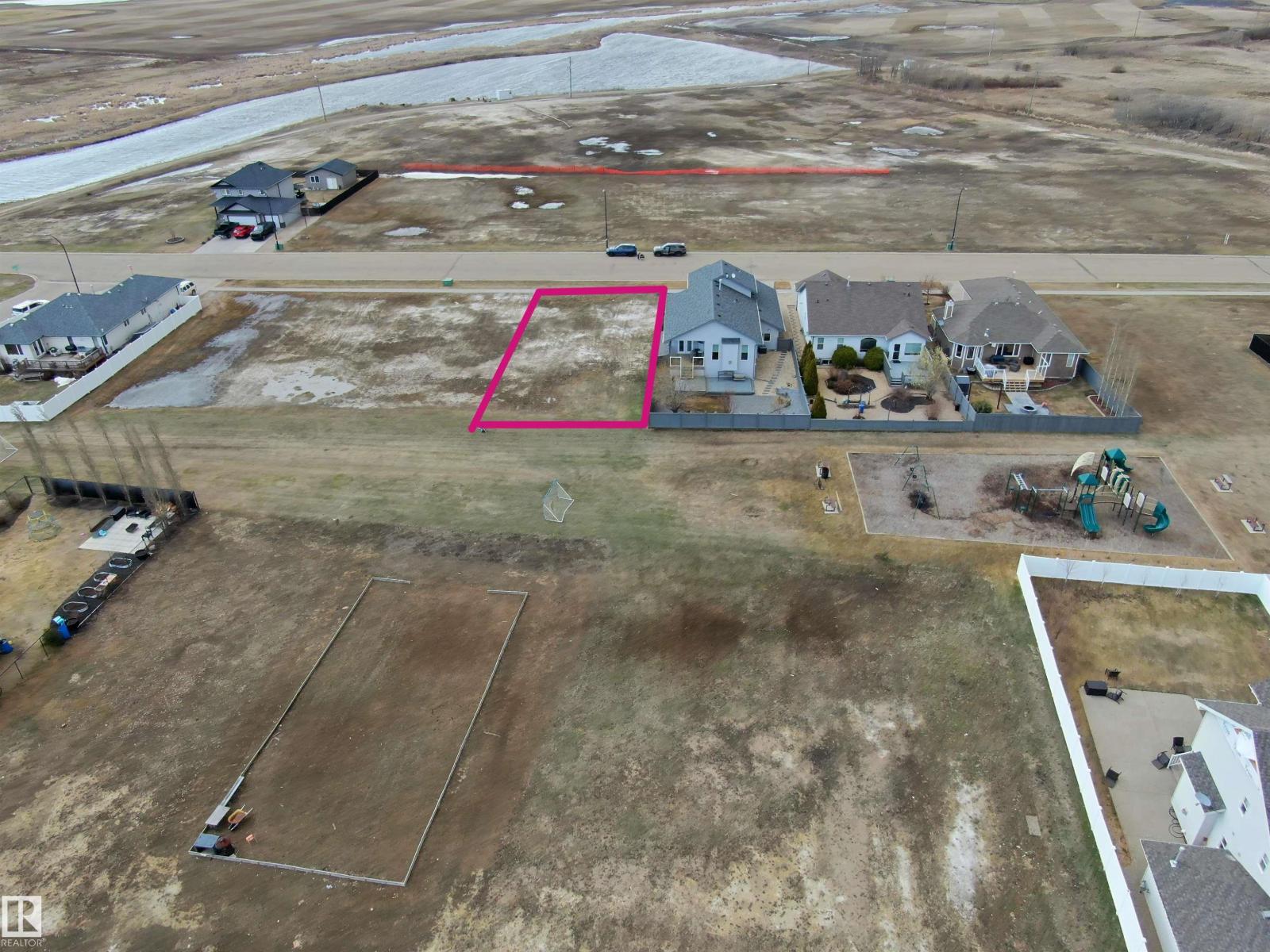 15 Whitetail Dr Property Photo 3