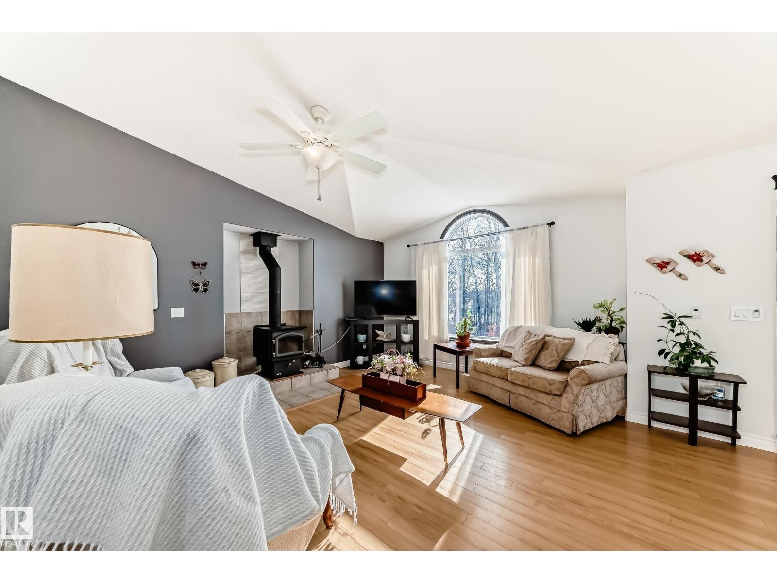 #8 54514 Rr12 Property Photo 11