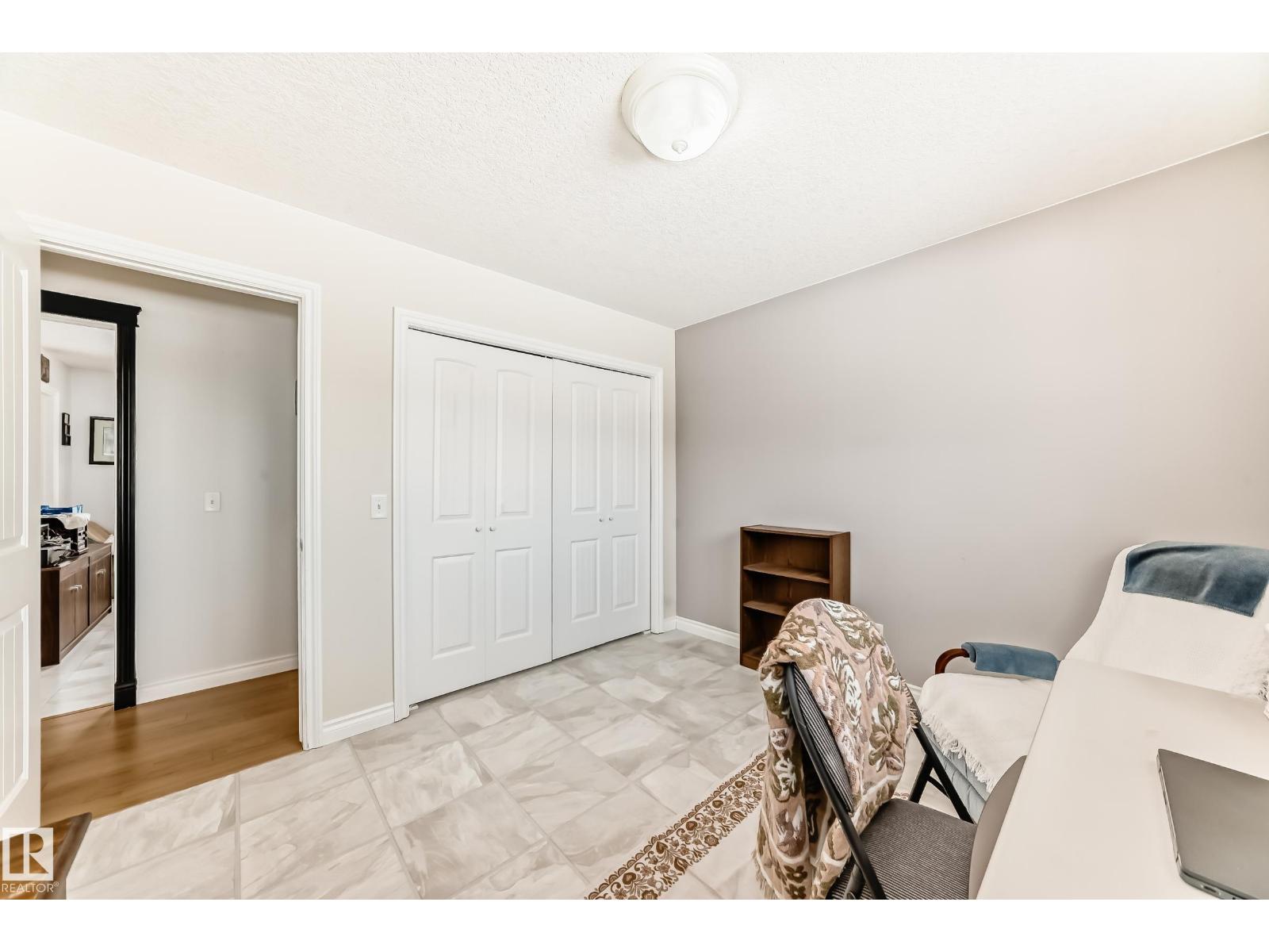 #8 54514 Rr12 Property Photo 18