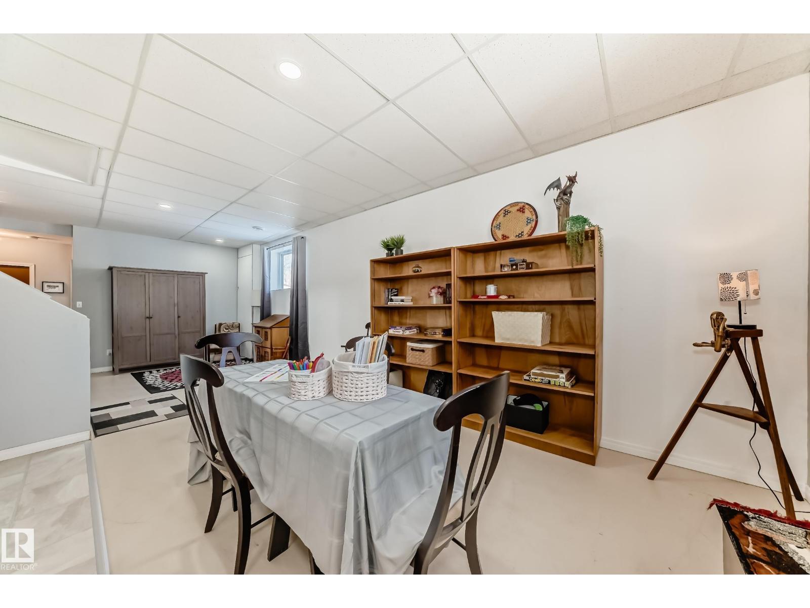 #8 54514 Rr12 Property Photo 25