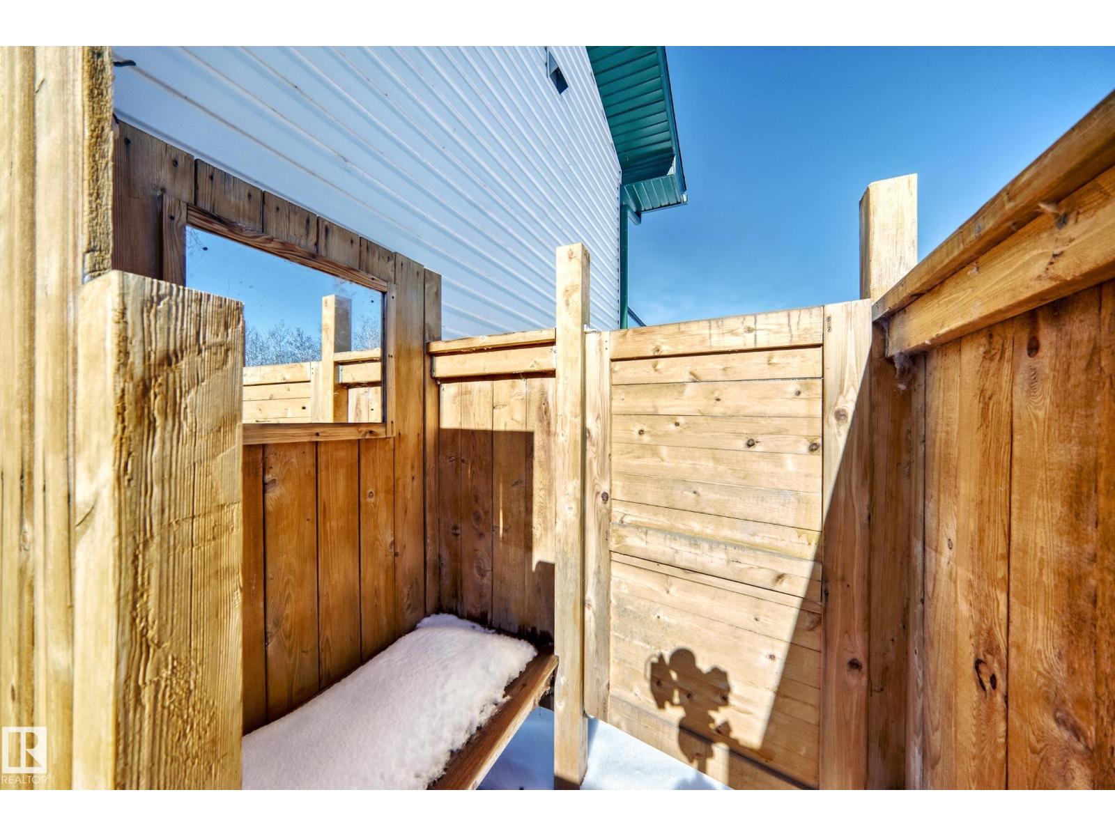 #8 54514 Rr12 Property Photo 35
