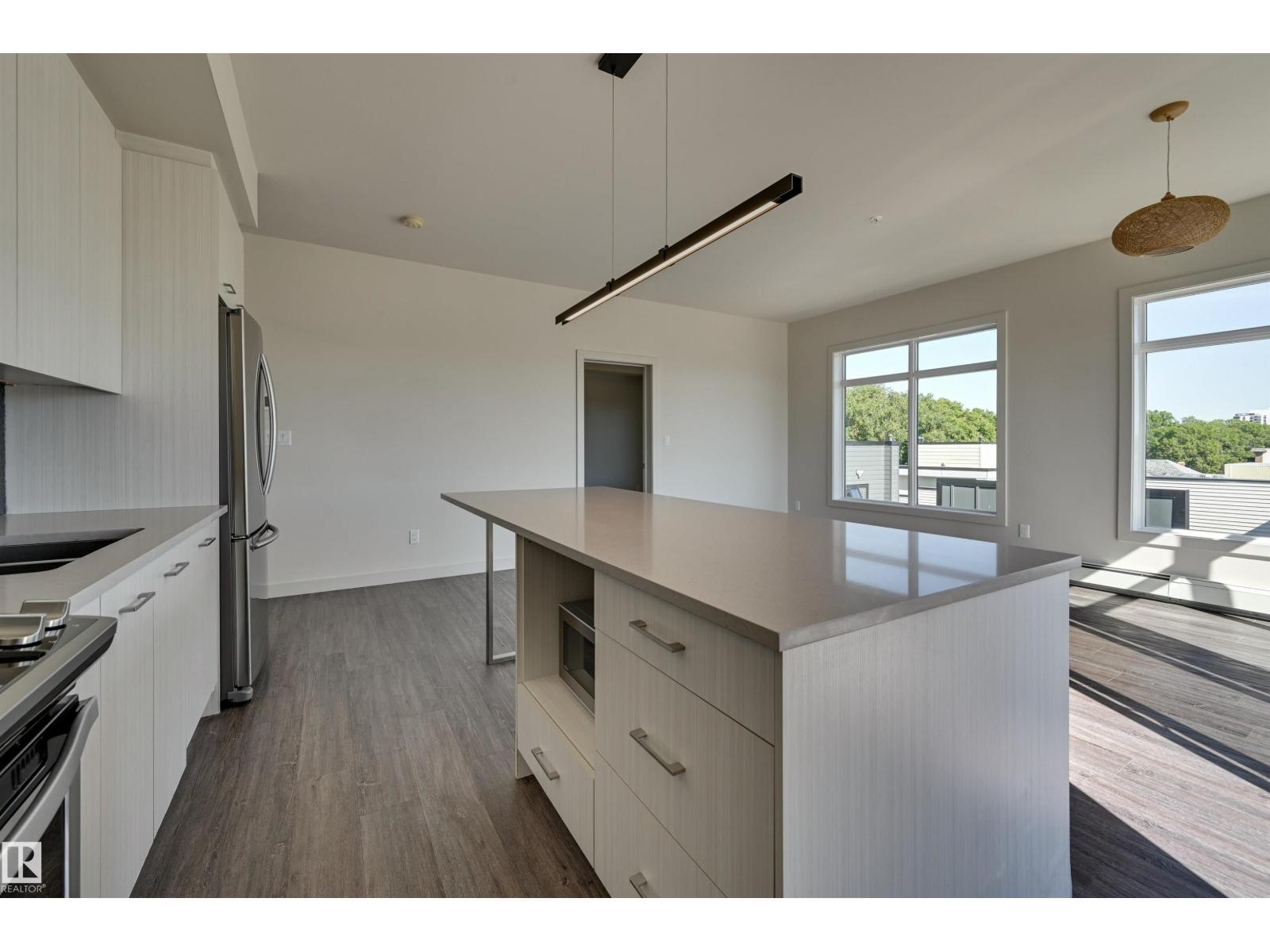 #403 10837 83 Av Nw Nw Property Photo 17