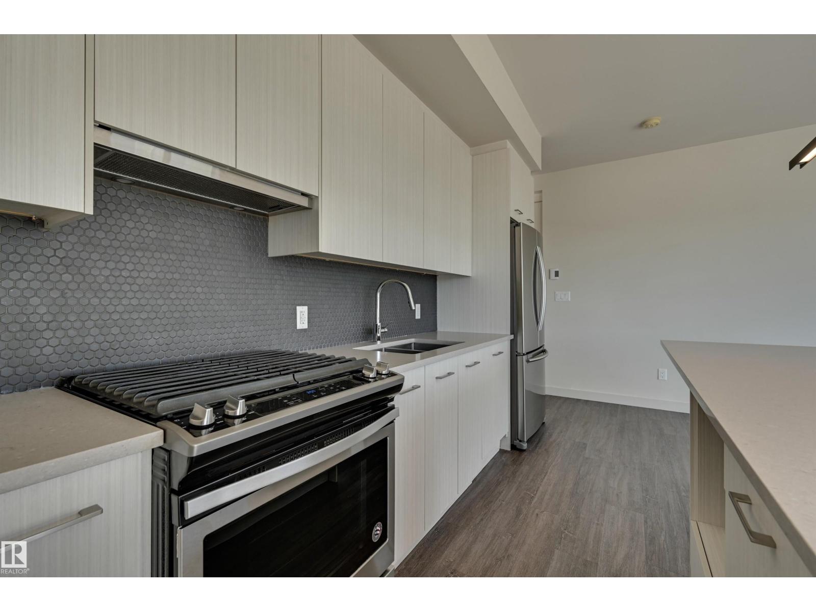 #403 10837 83 Av Nw Nw Property Photo 19