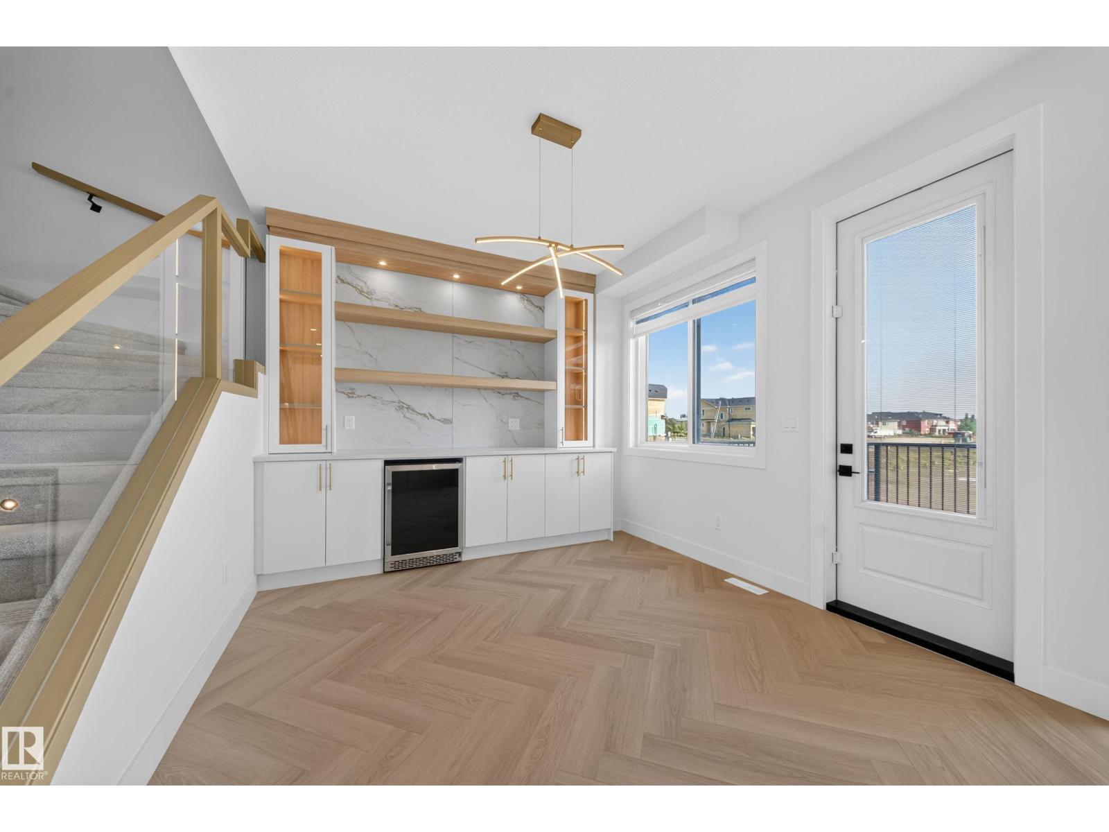 1604 64 Ave Ne Property Photo 9