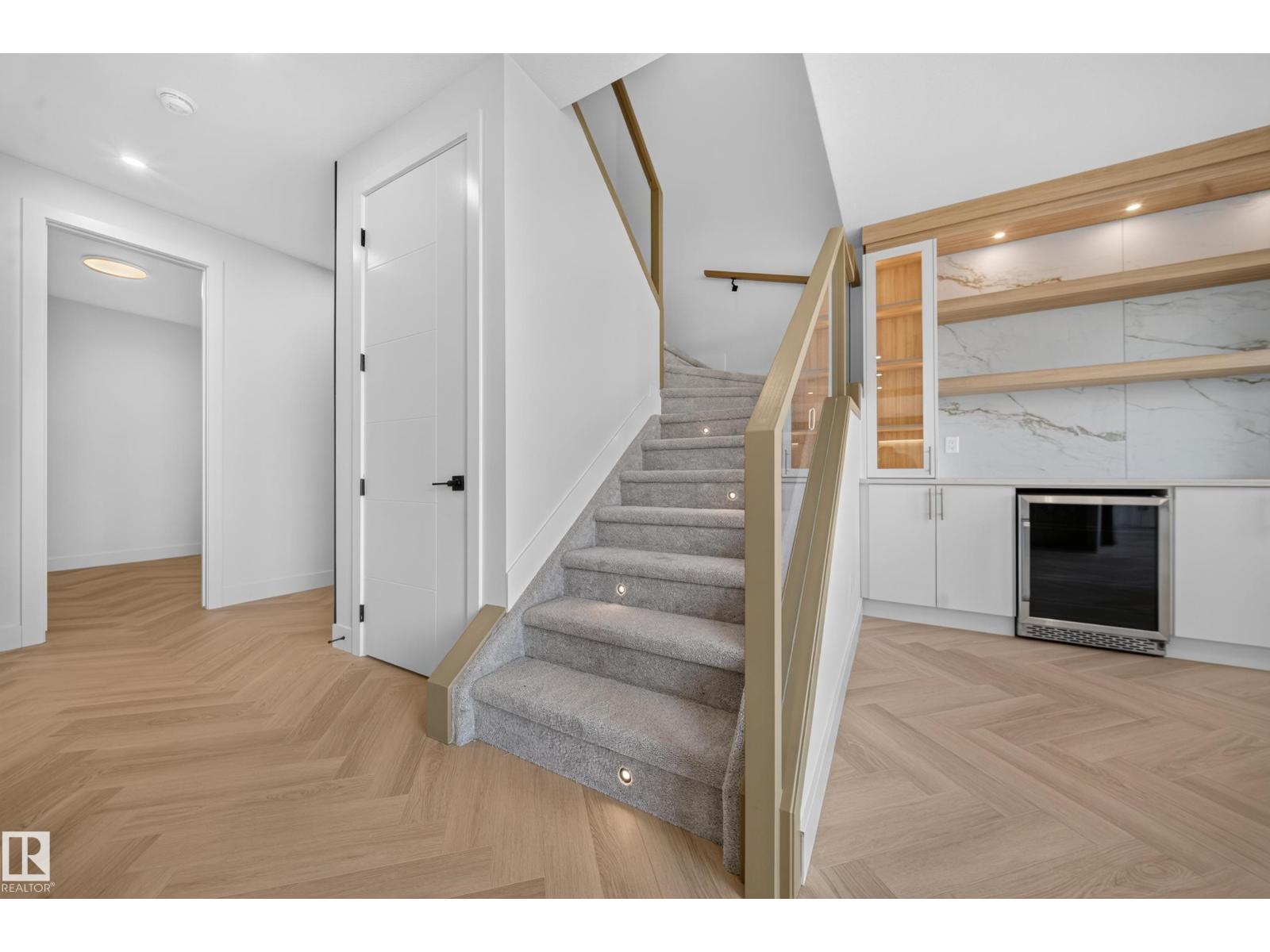 1604 64 Ave Ne Property Photo 10