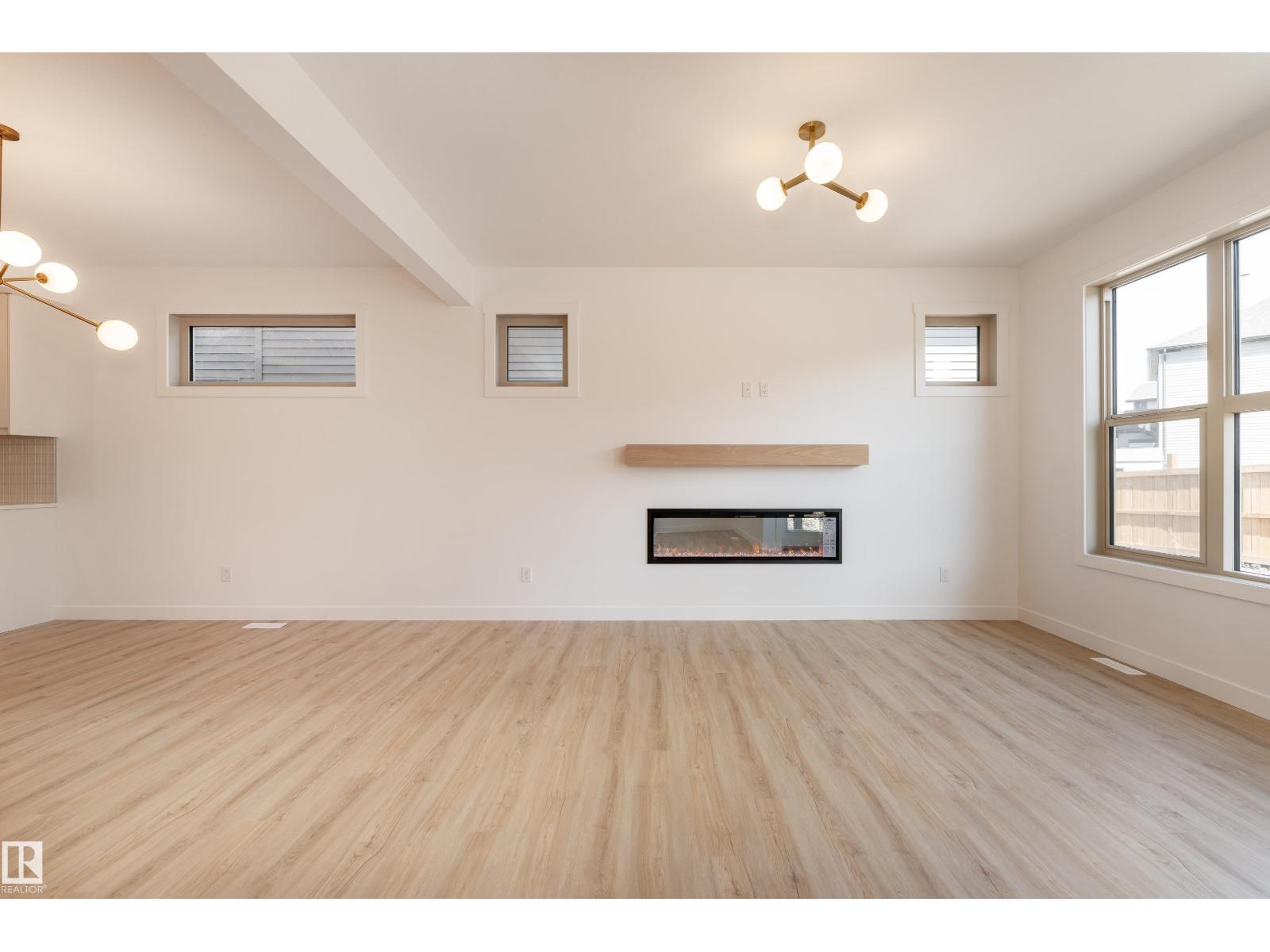 12 Gable Cm Property Photo 10