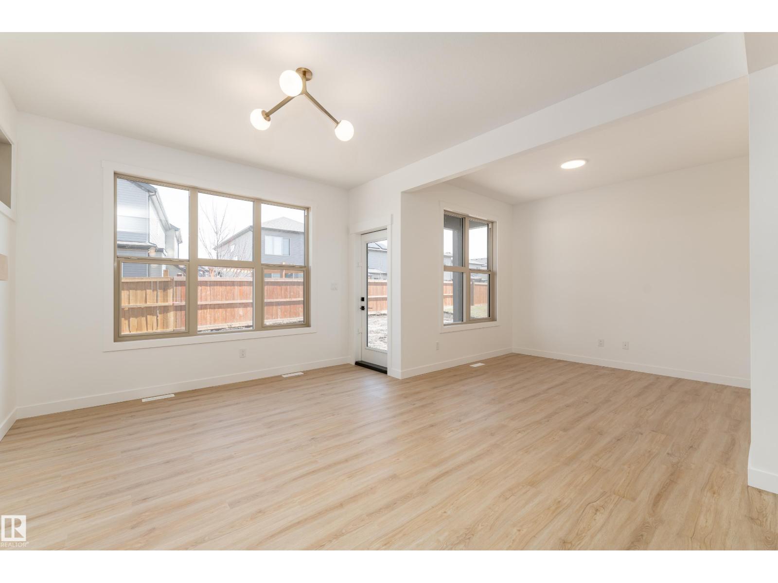 12 Gable Cm Property Photo 12