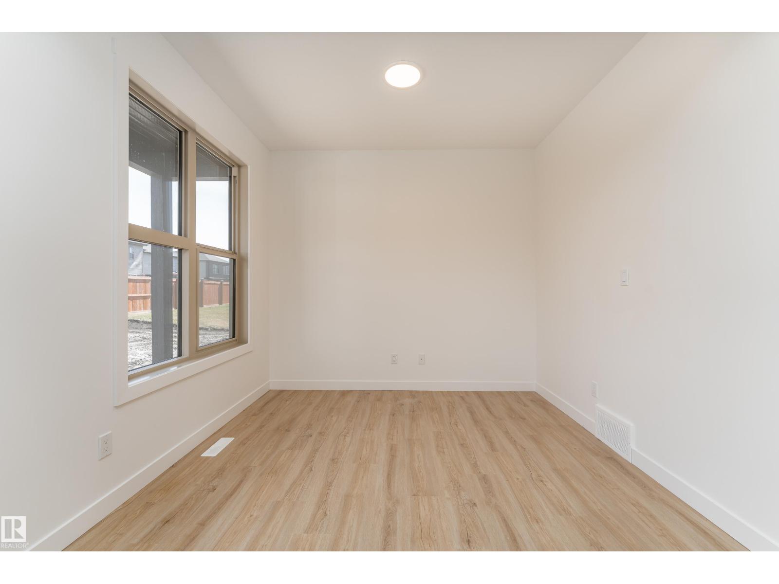 12 Gable Cm Property Photo 15