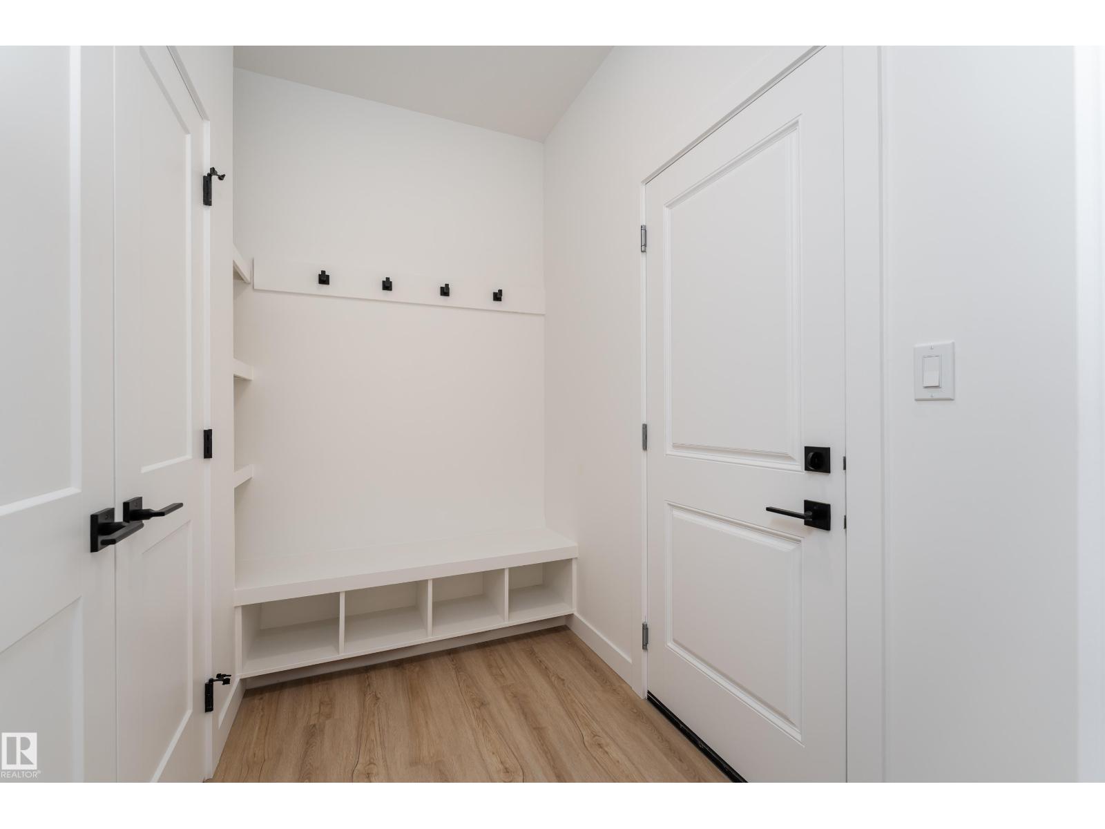 12 Gable Cm Property Photo 17
