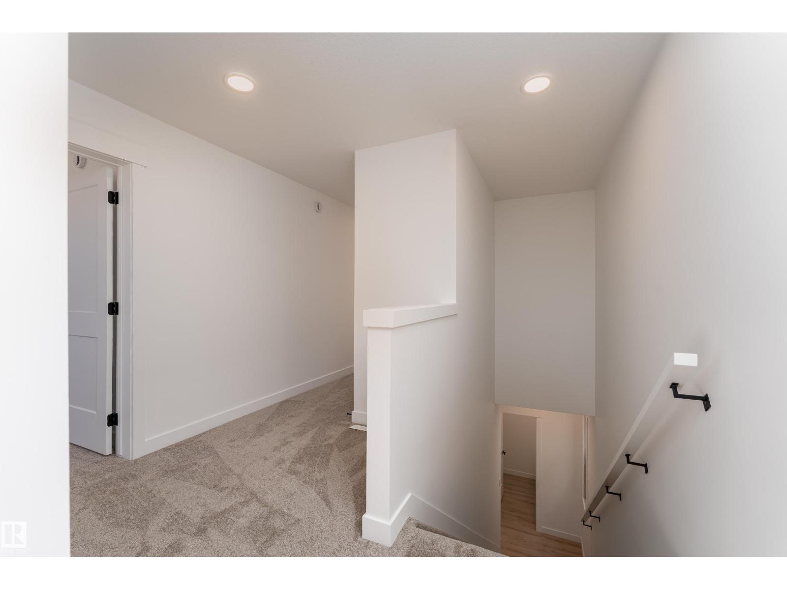 12 Gable Cm Property Photo 19