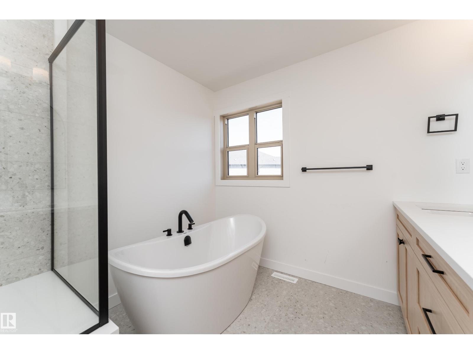 12 Gable Cm Property Photo 25