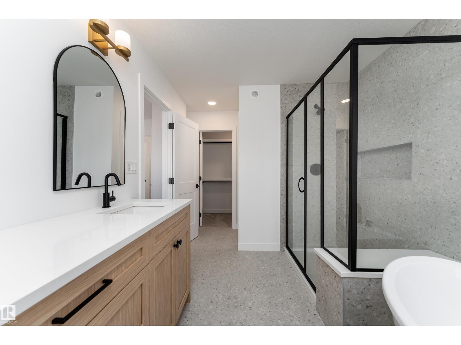 12 Gable Cm Property Photo 27