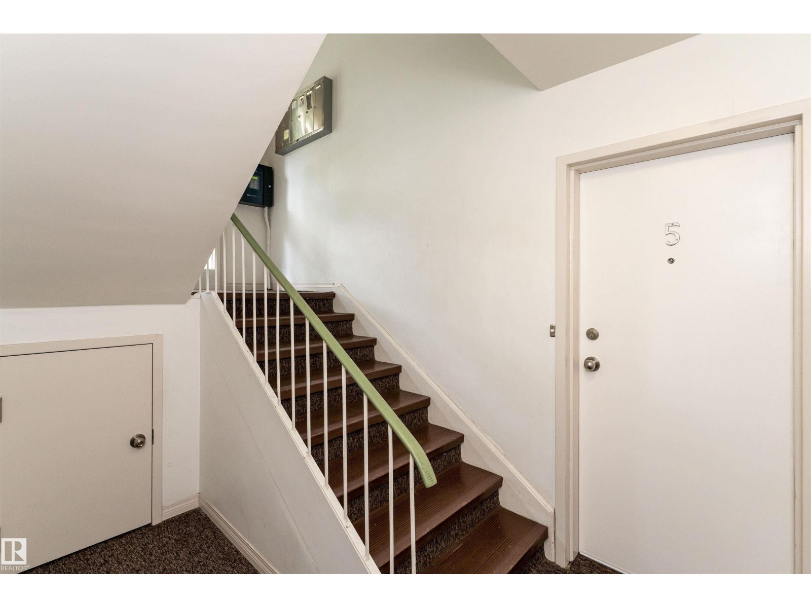 #5 8807 101 St Nw Property Photo 10