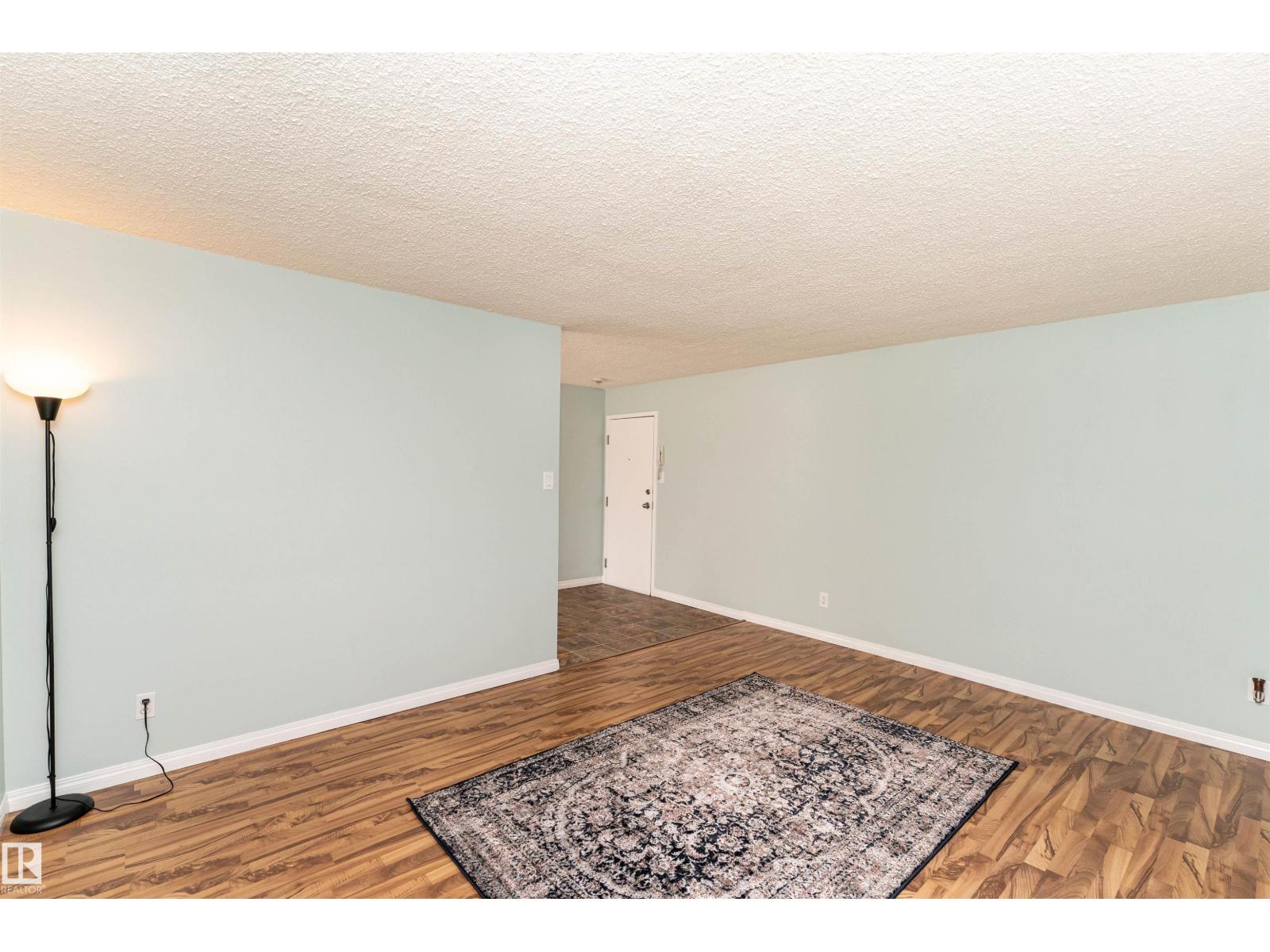 #5 8807 101 St Nw Property Photo 13