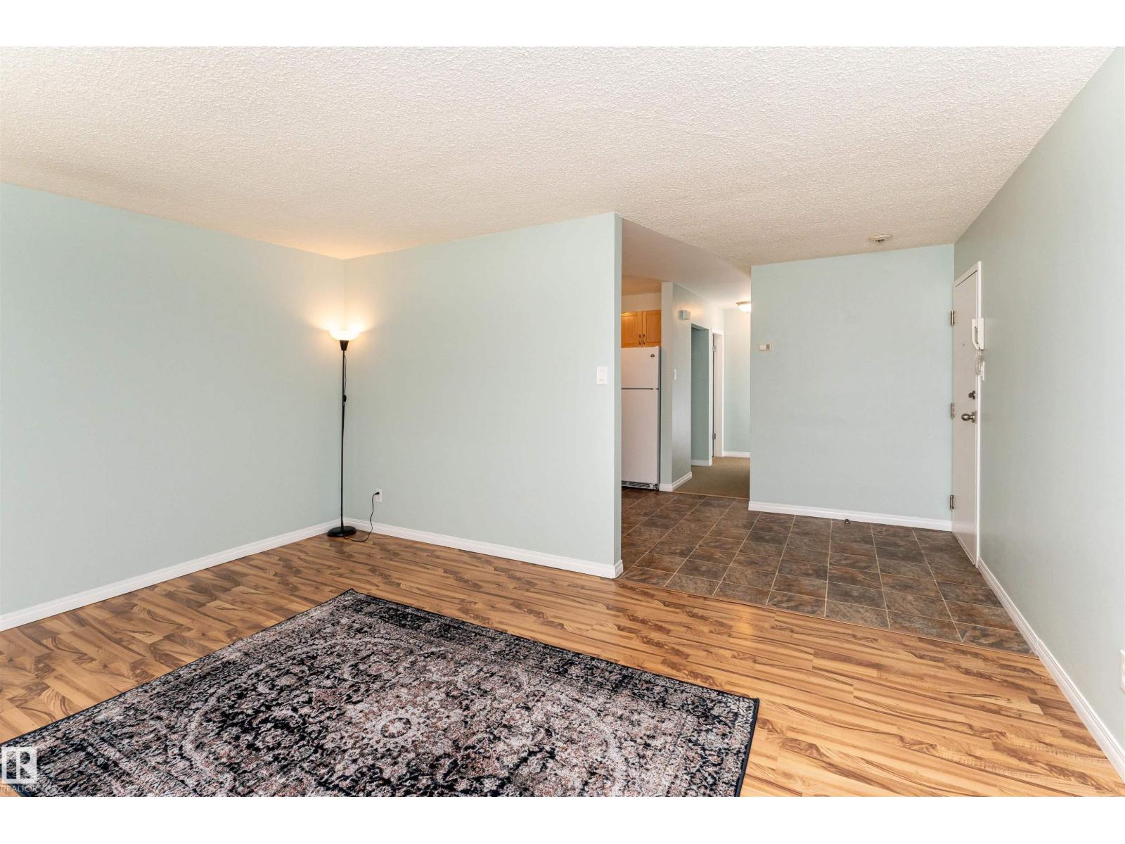 #5 8807 101 St Nw Property Photo 18