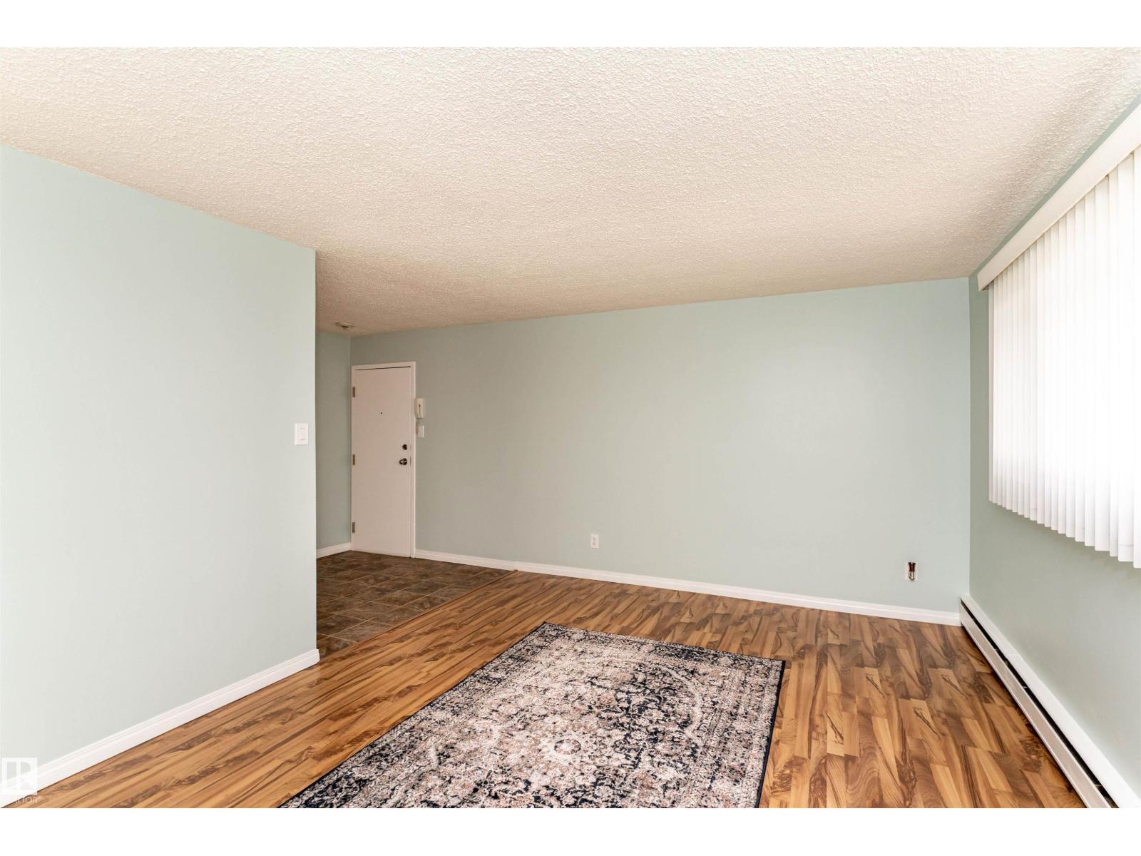 #5 8807 101 St Nw Property Photo 19