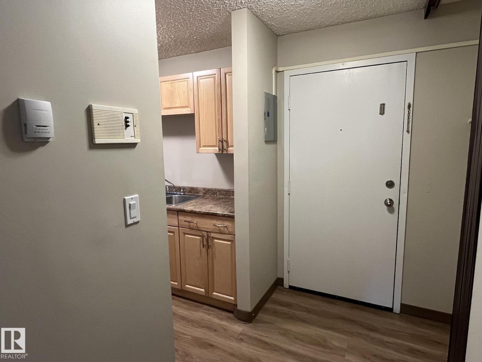 #205 51 Brown St Property Photo 3