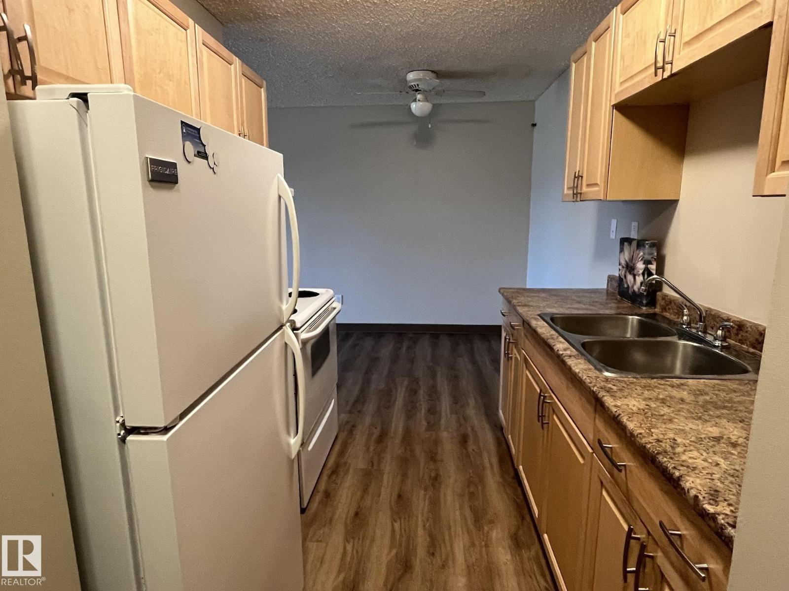 #205 51 Brown St Property Photo 5