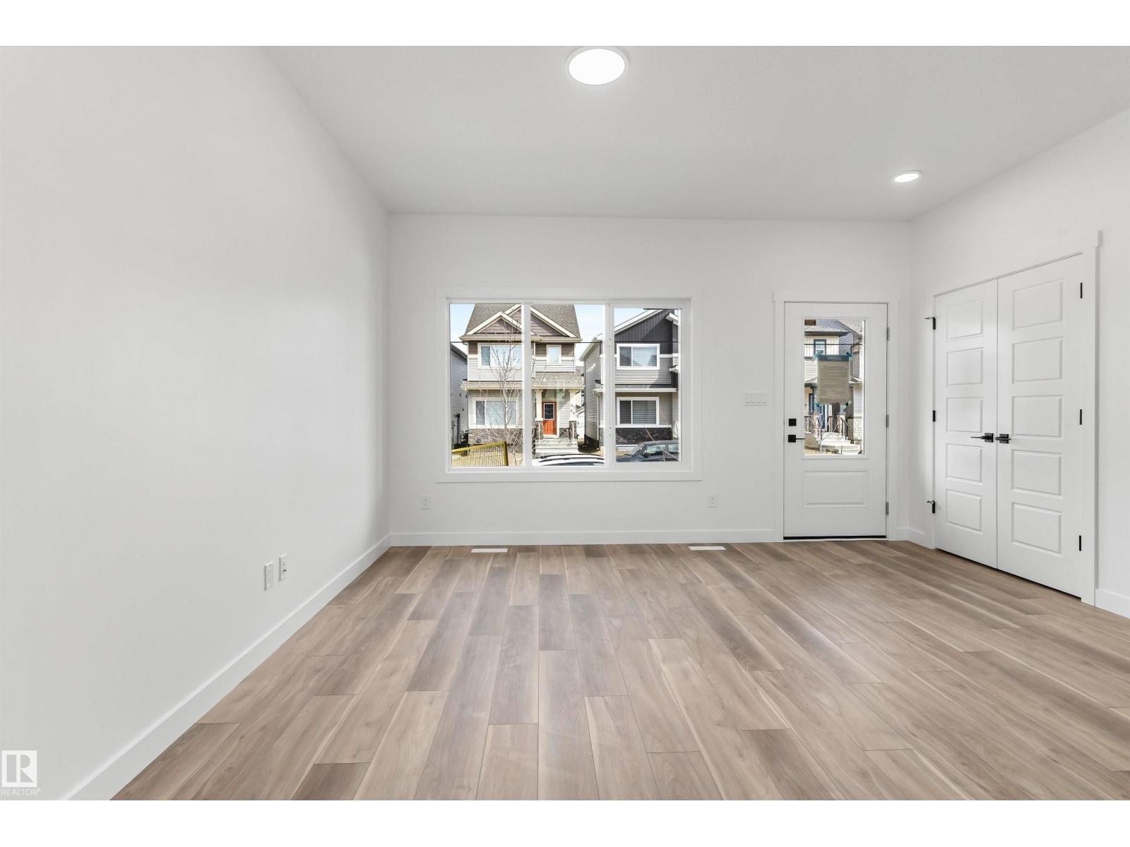 6265 175a Av Nw Property Photo 4