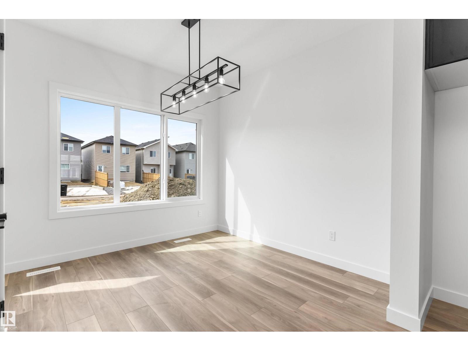 6265 175a Av Nw Property Photo 9