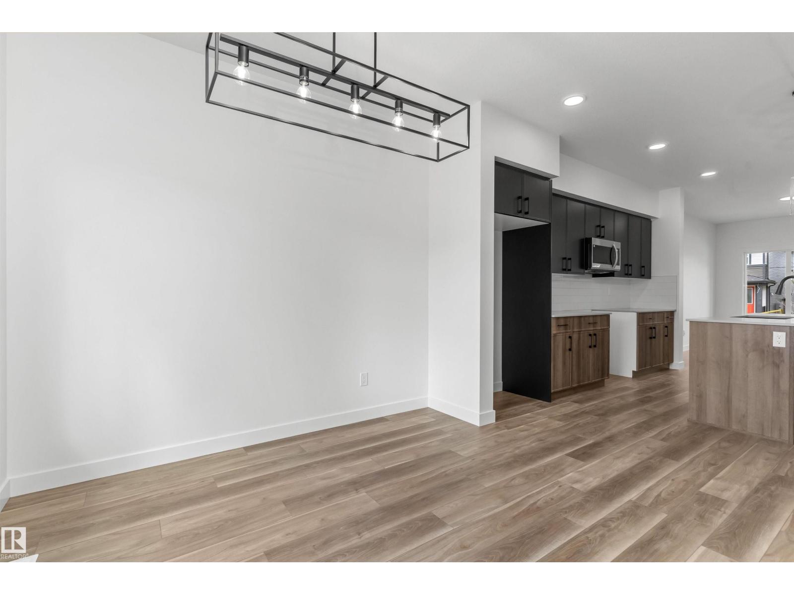 6265 175a Av Nw Property Photo 11