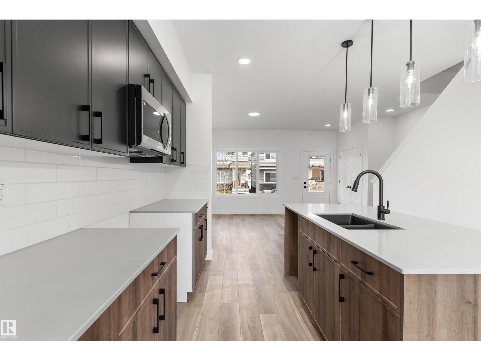 6265 175a Av Nw Property Photo 12