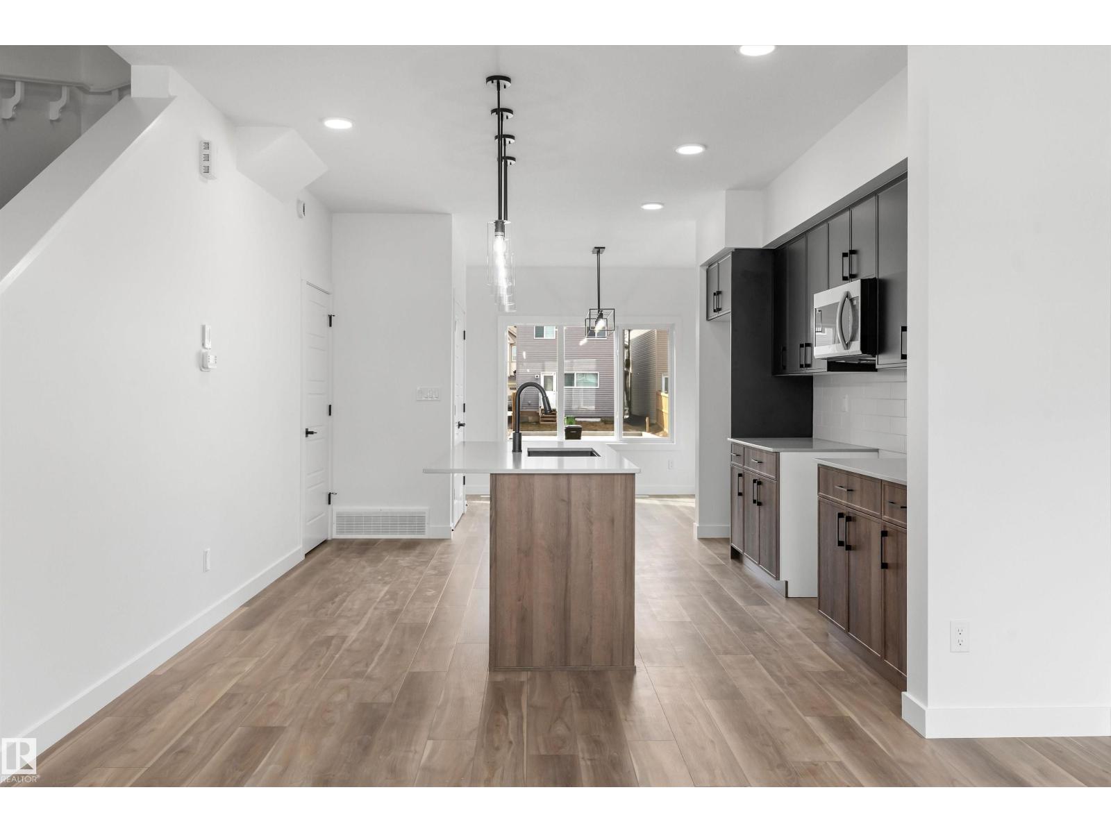 6265 175a Av Nw Property Photo 16