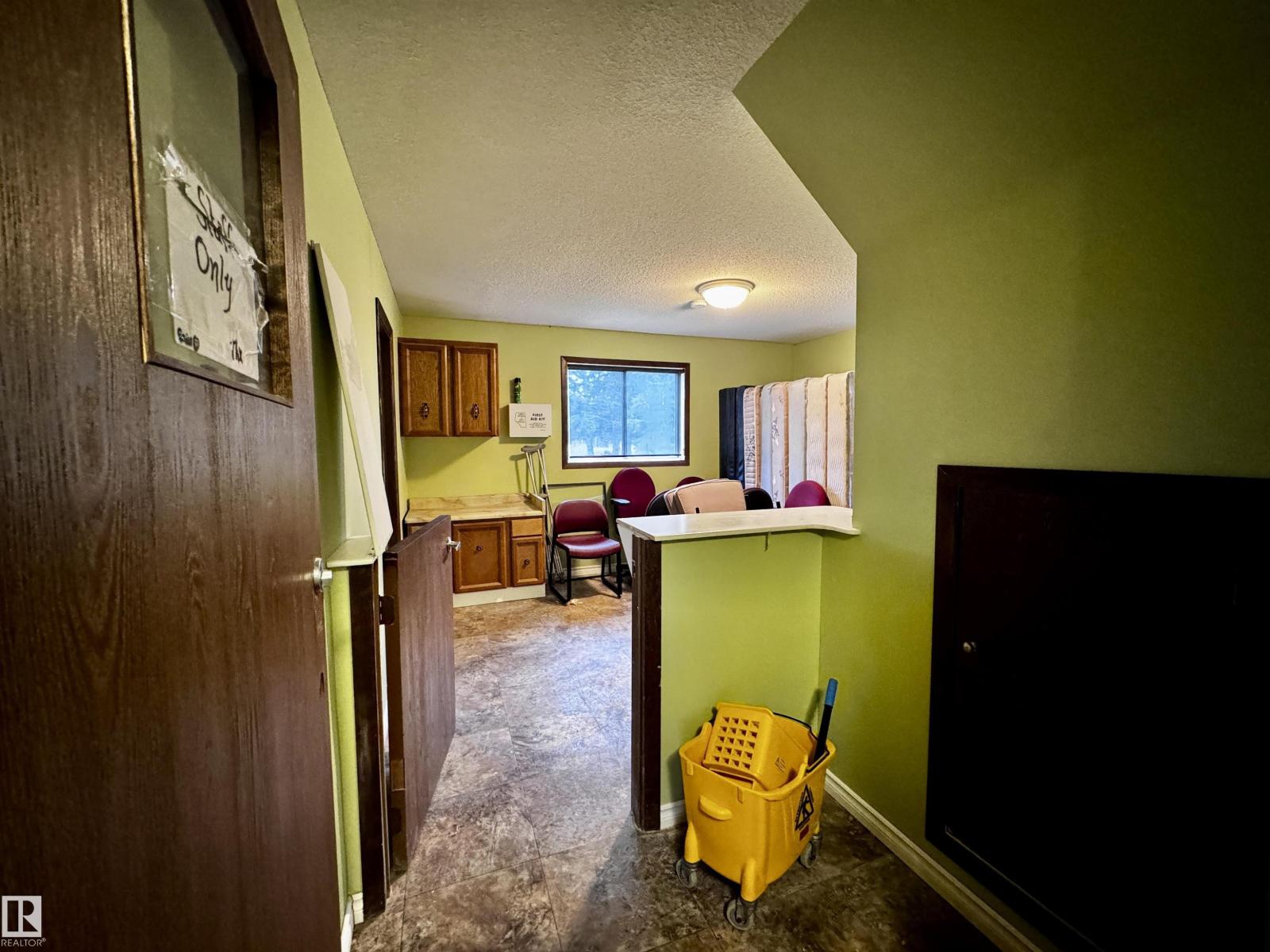E4486175 Property Photo 41
