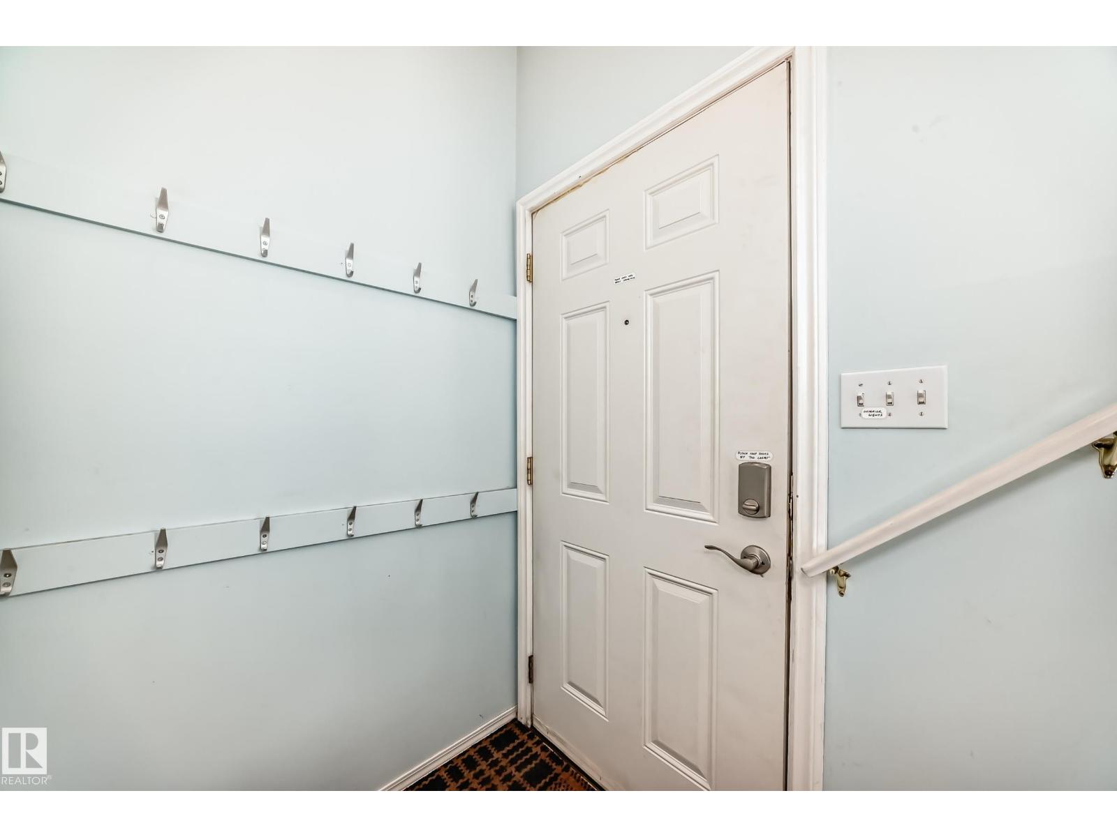 10711a 95 St Nw Property Photo 14