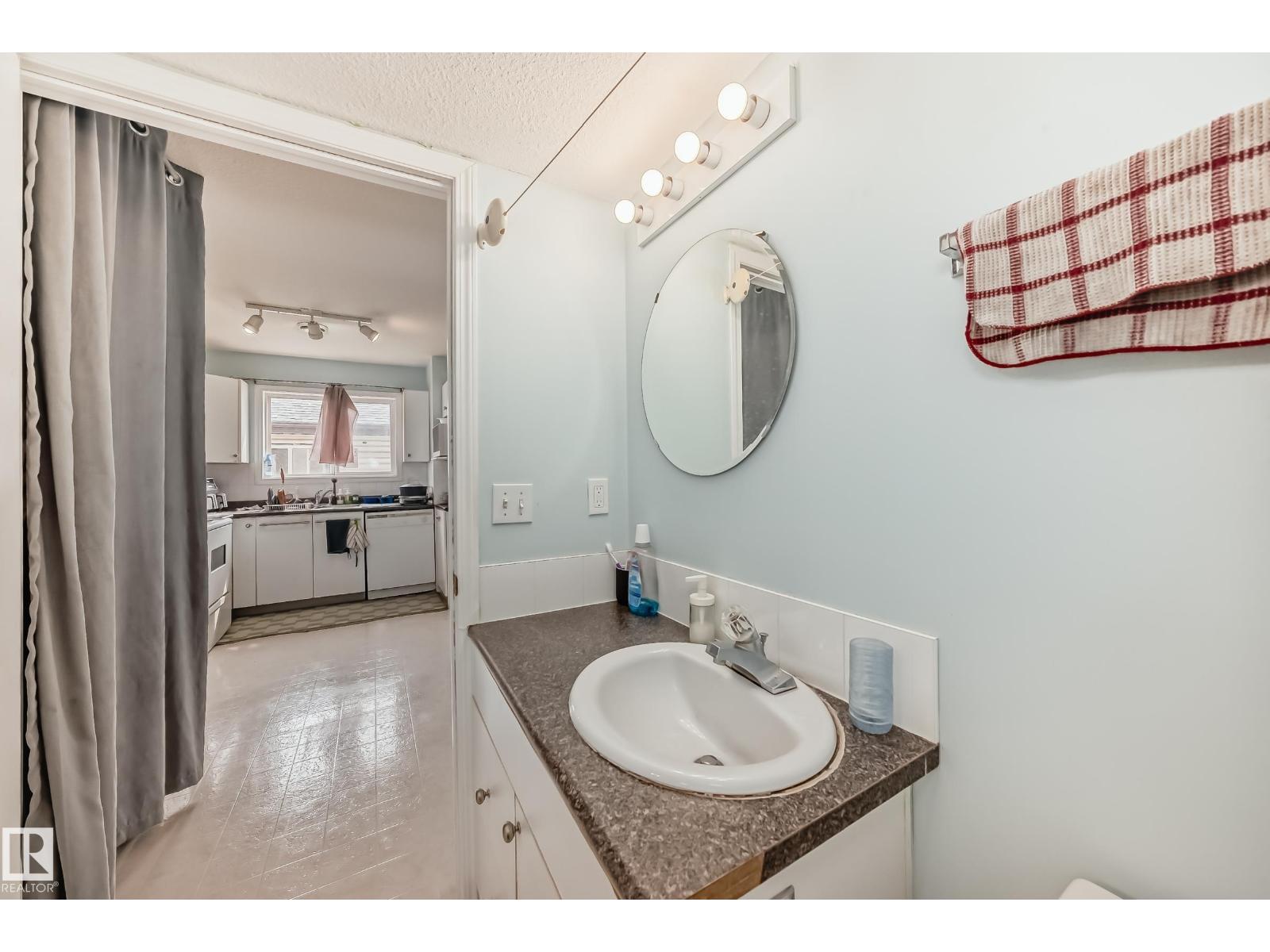 10711a 95 St Nw Property Photo 60