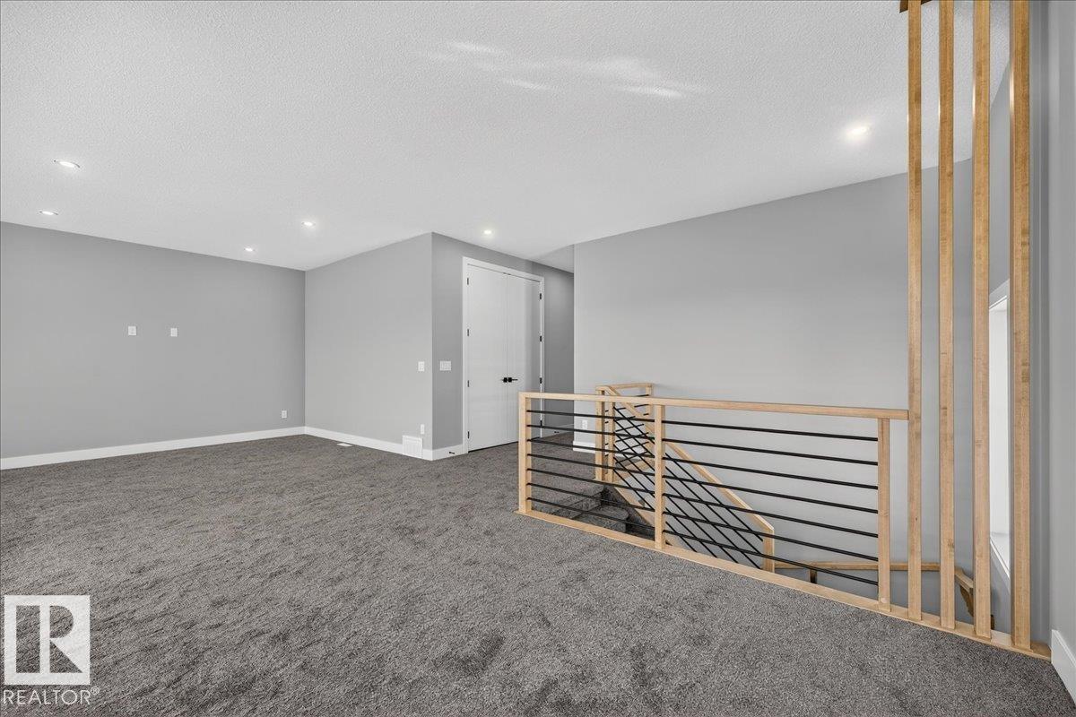 53 Mockingbird Cres Property Photo 34