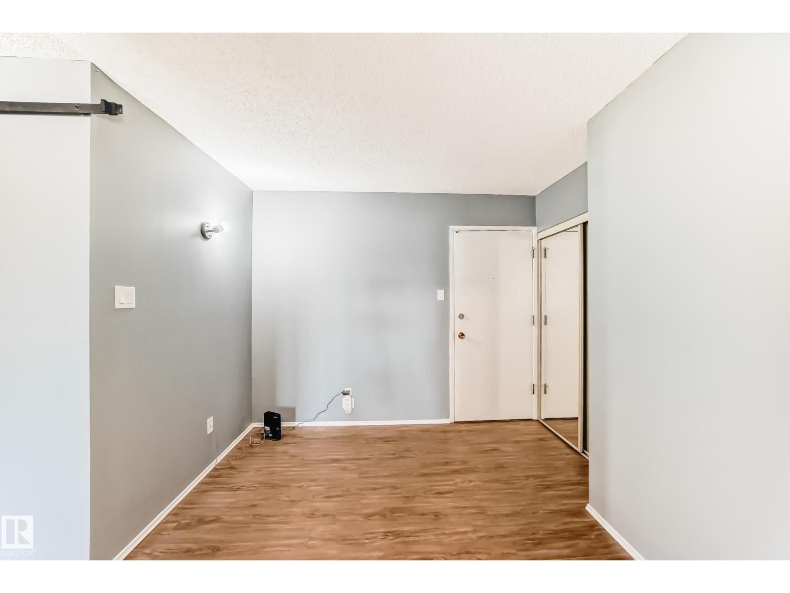 #423 5125 Riverbend Rd Nw Property Photo 2