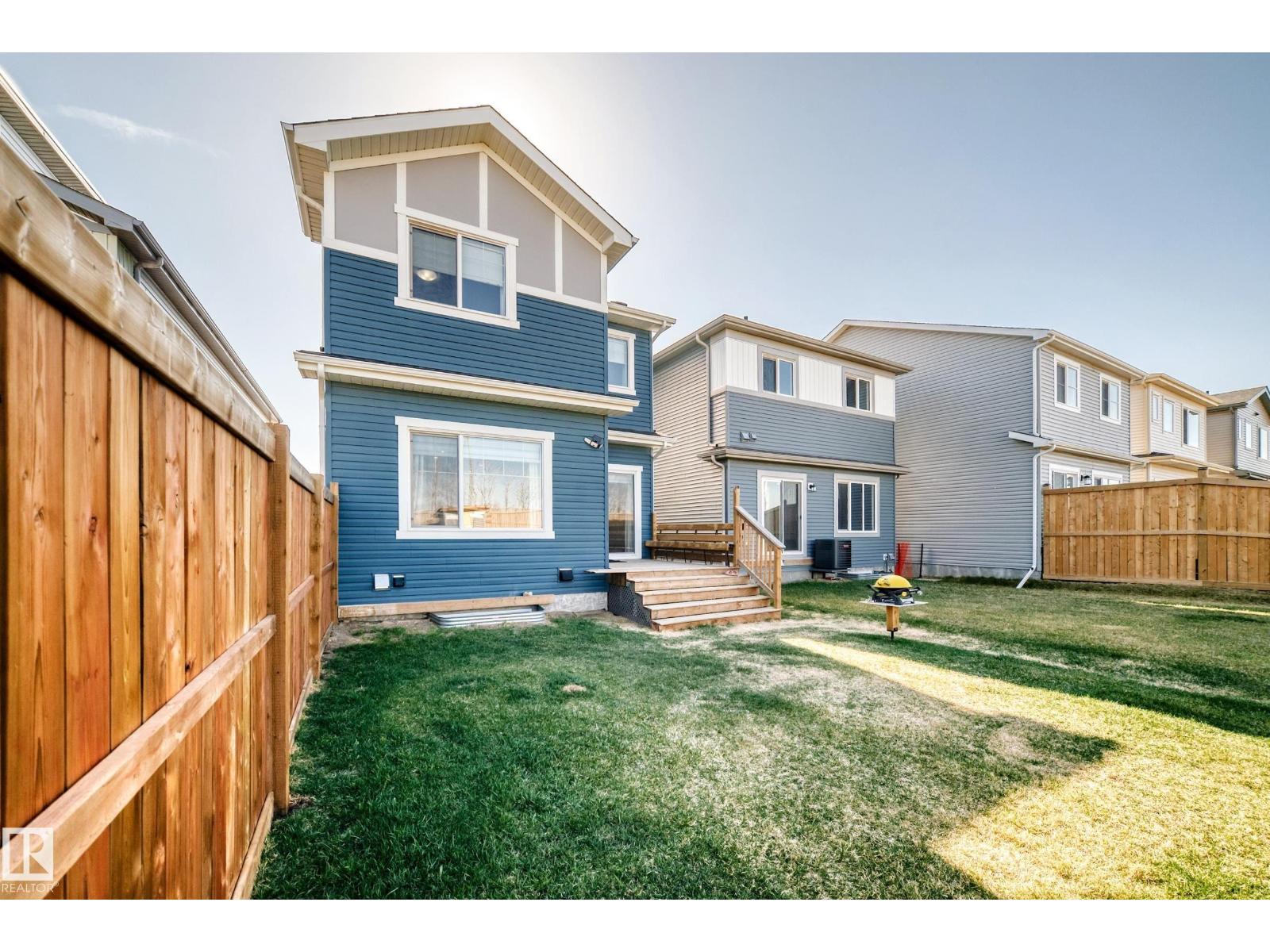 143 Larch Cr Property Photo 14