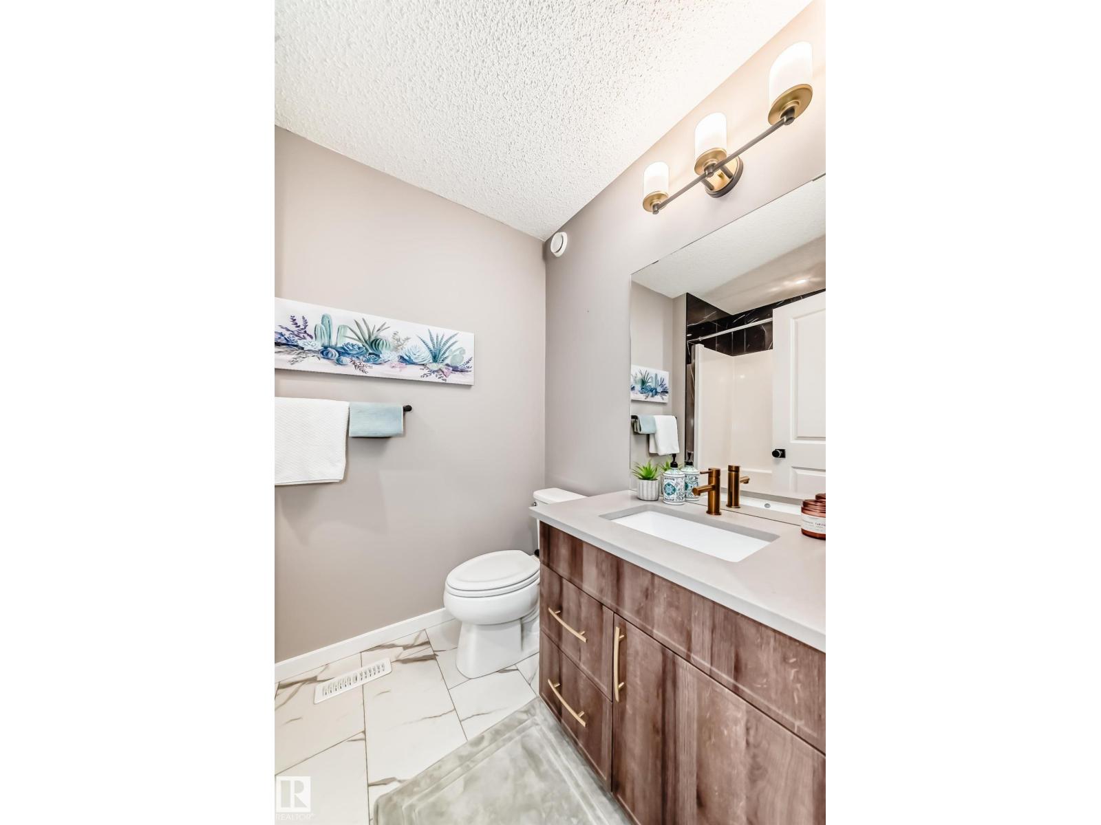 143 Larch Cr Property Photo 35