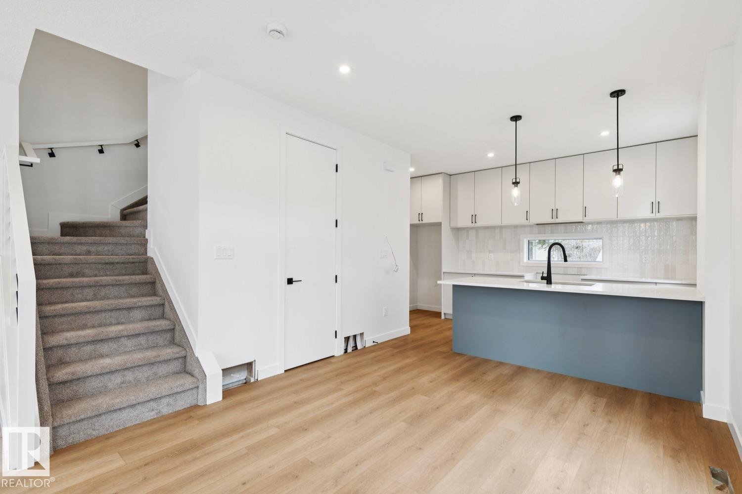 14816 93 Av Nw Property Photo 5