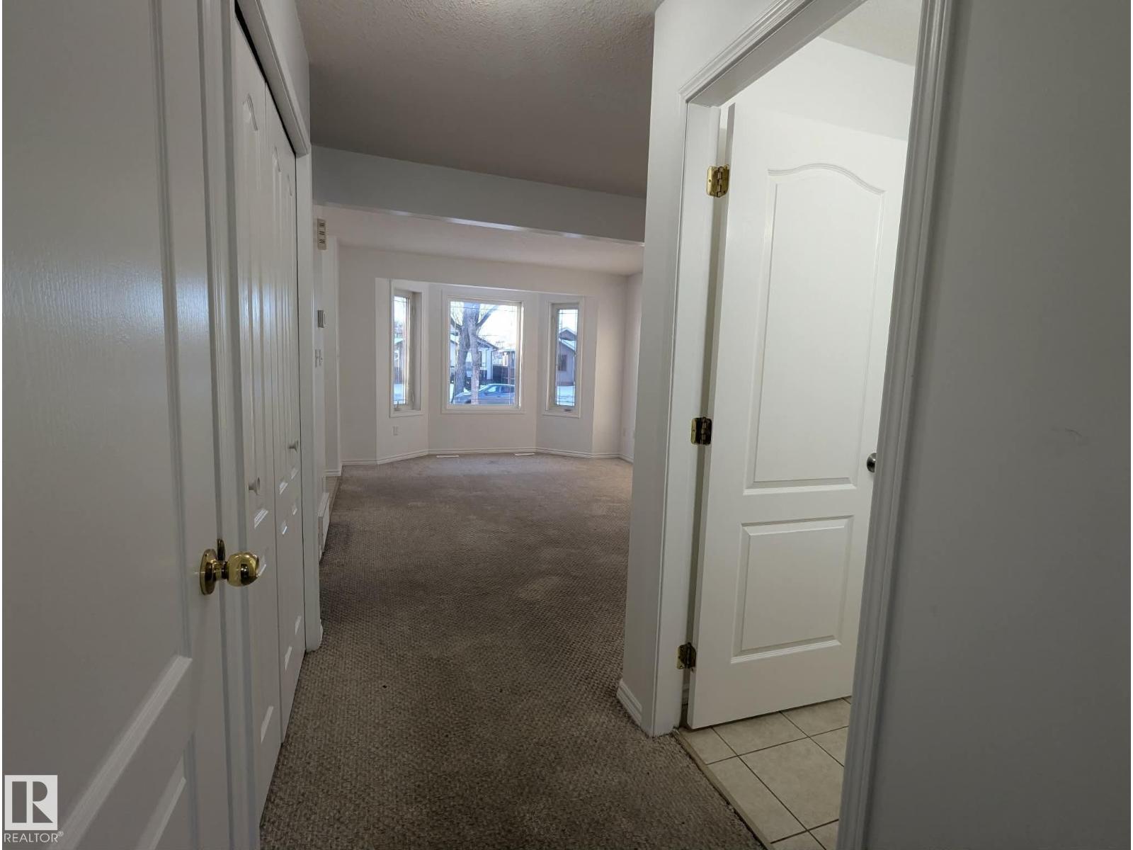 11725 83 St Nw Property Photo 7