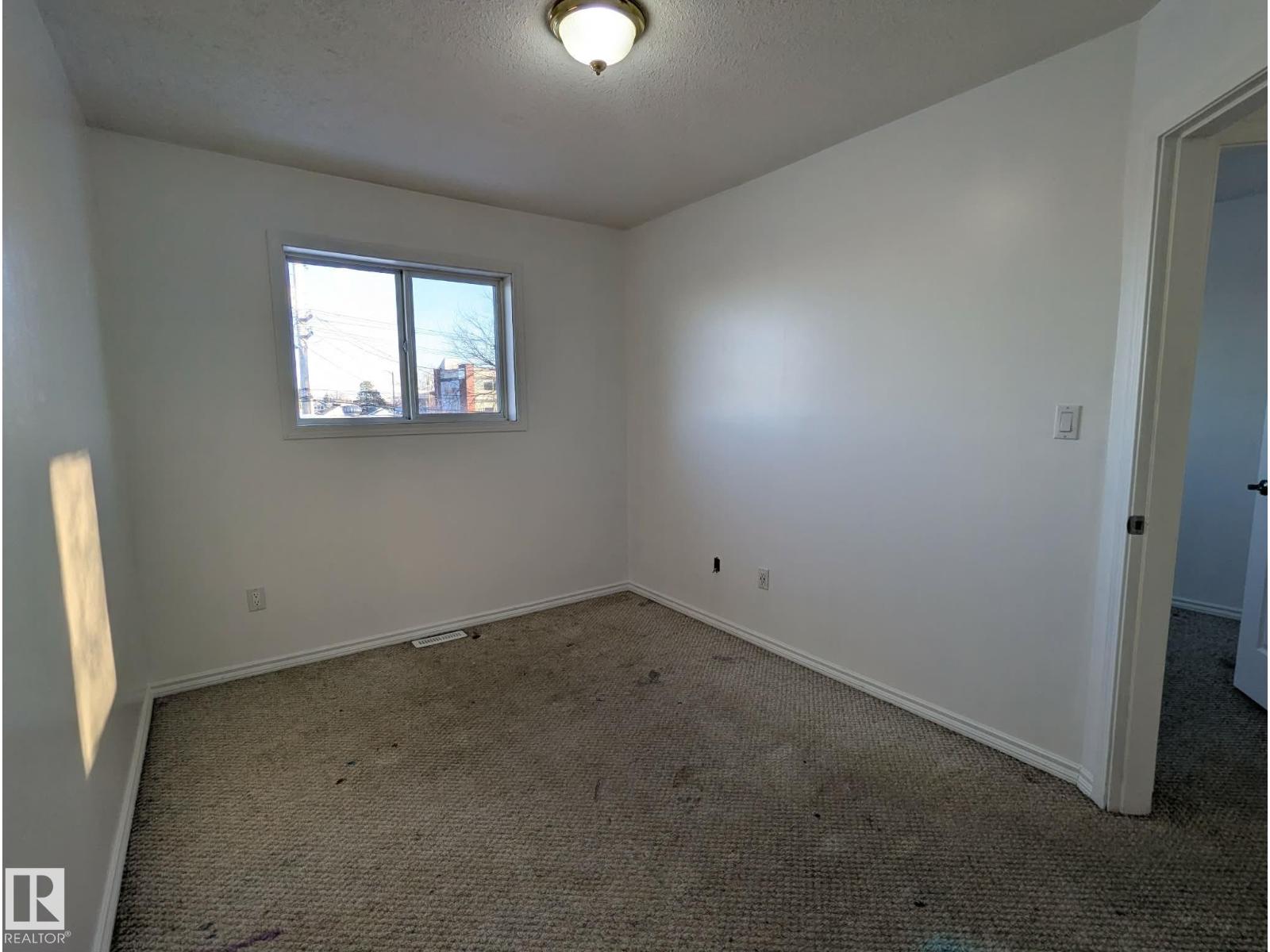 11725 83 St Nw Property Photo 19